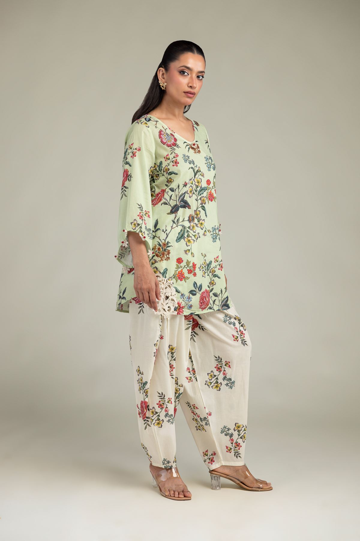 Embroidered Cambric Floral V-Neck Kurta - 1-26-102-A-F-VG