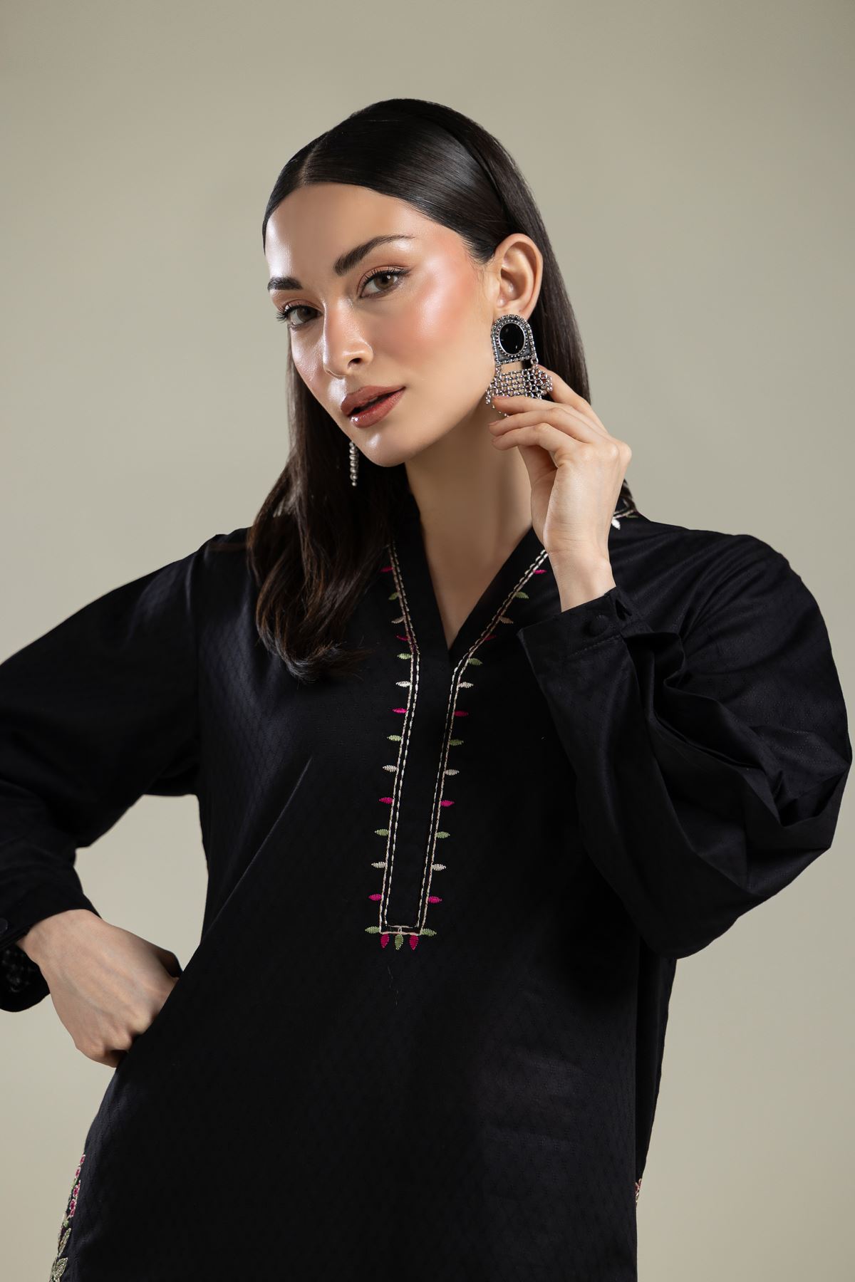 Embroidered Cotton Dobby Black Embroidered Kurta - 25-09-11E3-11TB-VG
