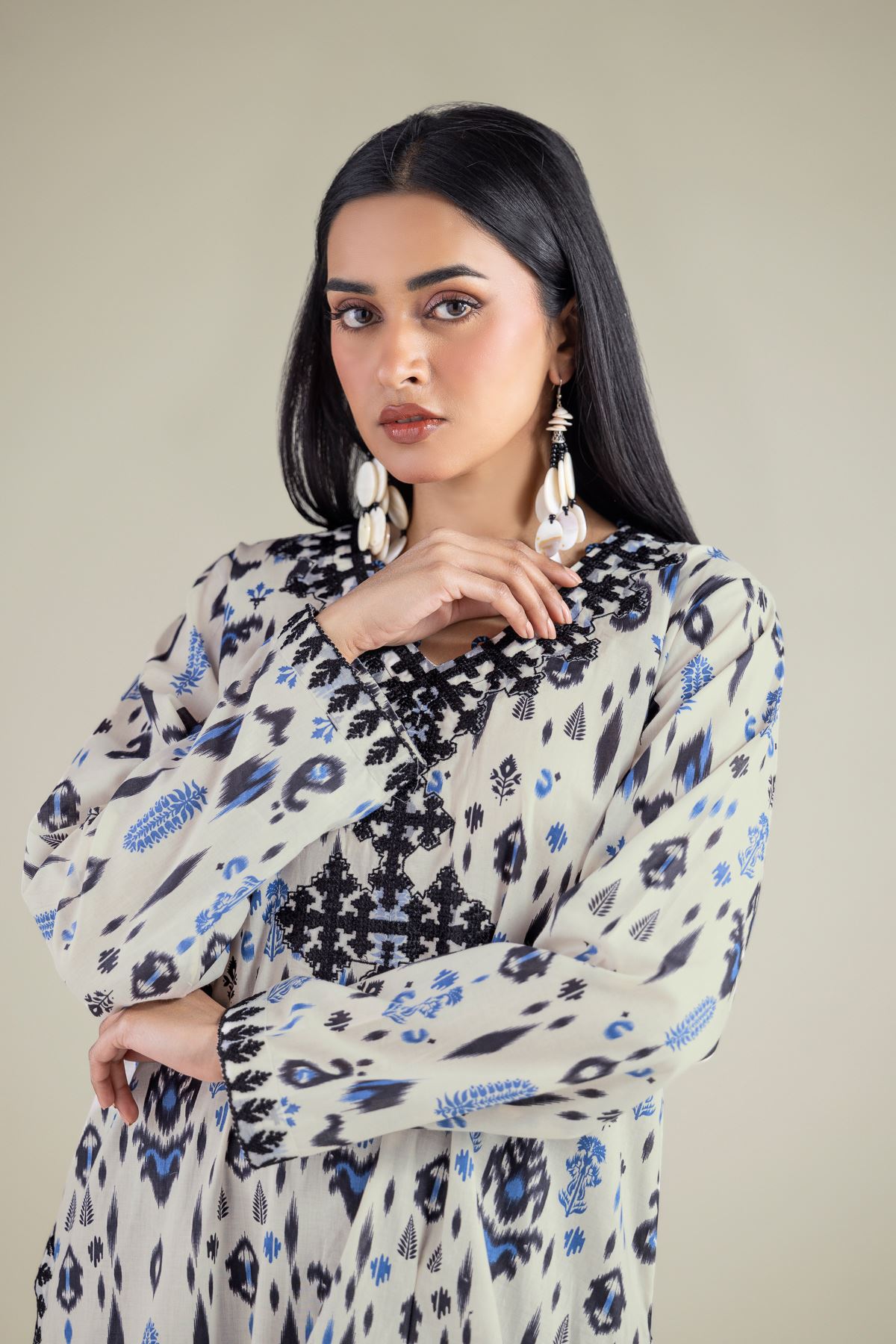 Embroidered Lawn Fabrics 2 Piece | Top and Bottom - A11-26-106FI2-VG