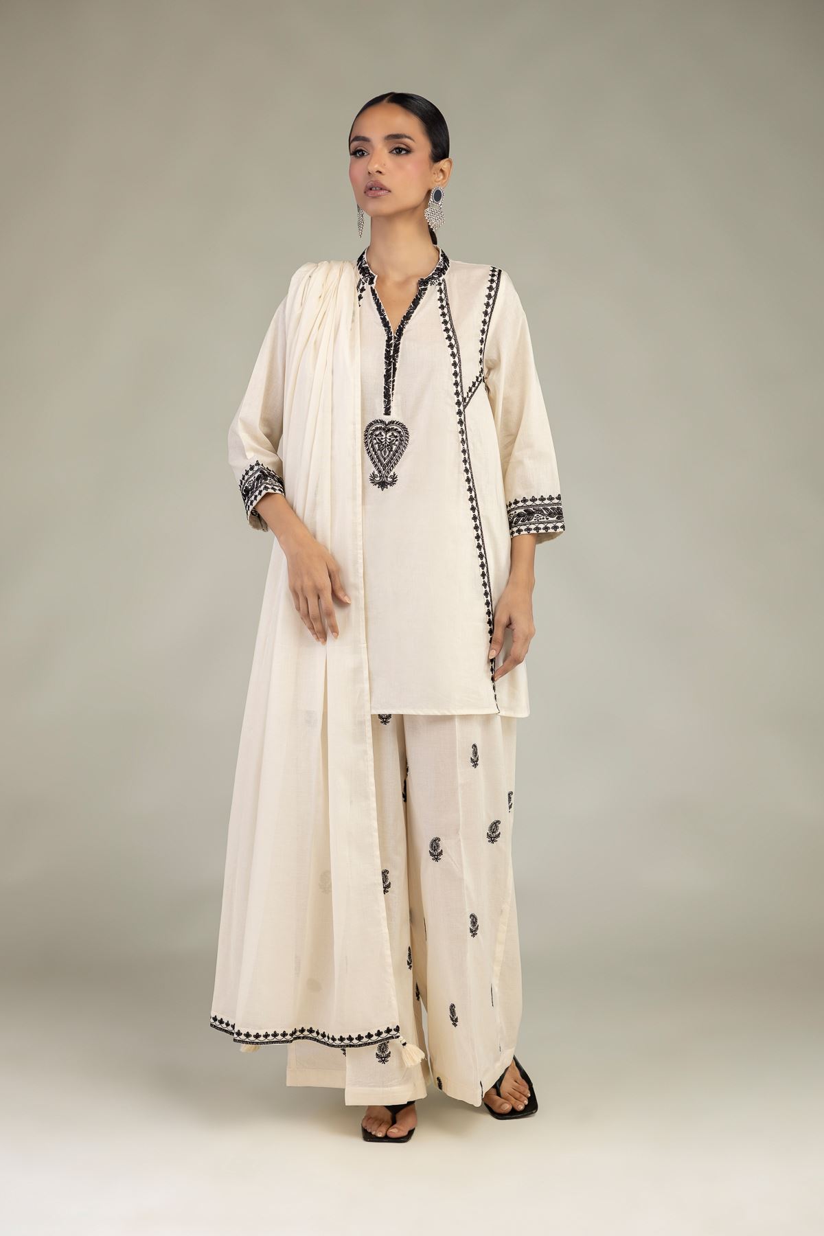 Embroidered Lawn Lawn Tassel Dupatta - 1-26-325-A-B2-VG