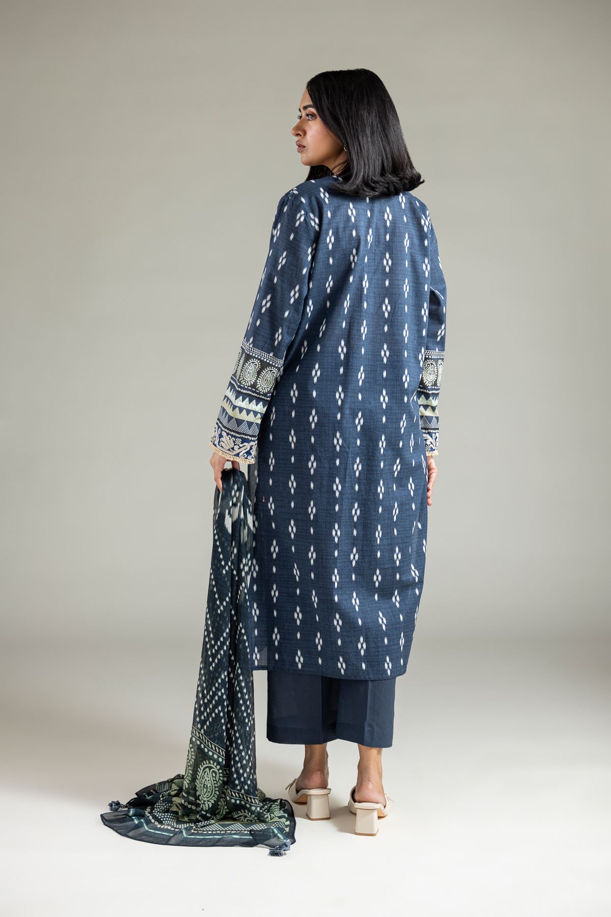 Embroidered Lawn Tailored Lawn Outfit - T-A22-26-108FI-VG
