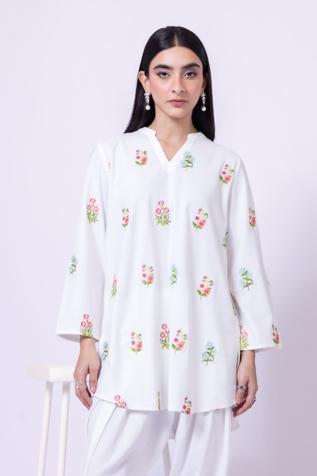 Embroidered Georgette Kurta - 25-09-12E2-01TA-VG