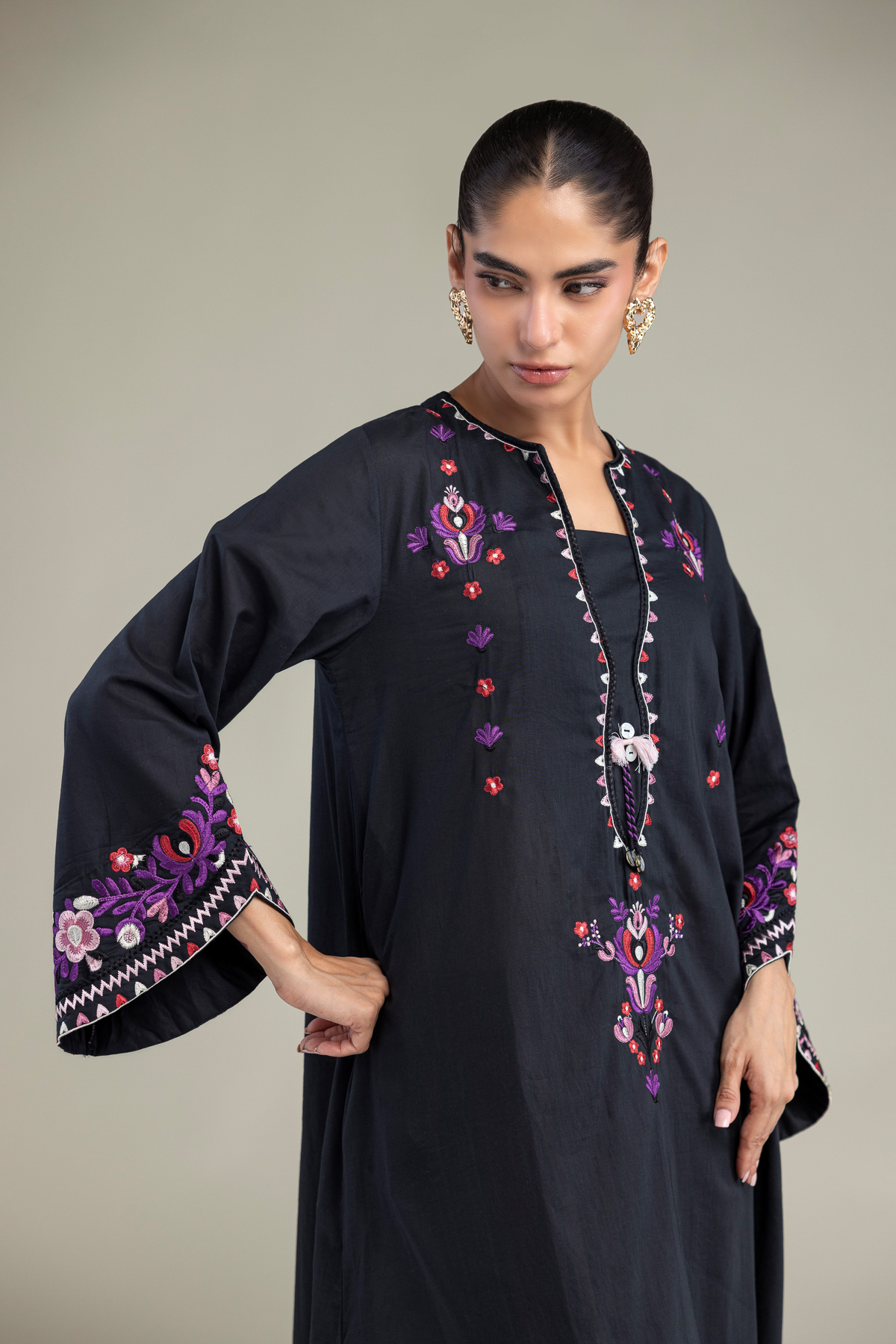 Embroidered Cambric Black Cambric Kurta - A22-26-214FH1-VG