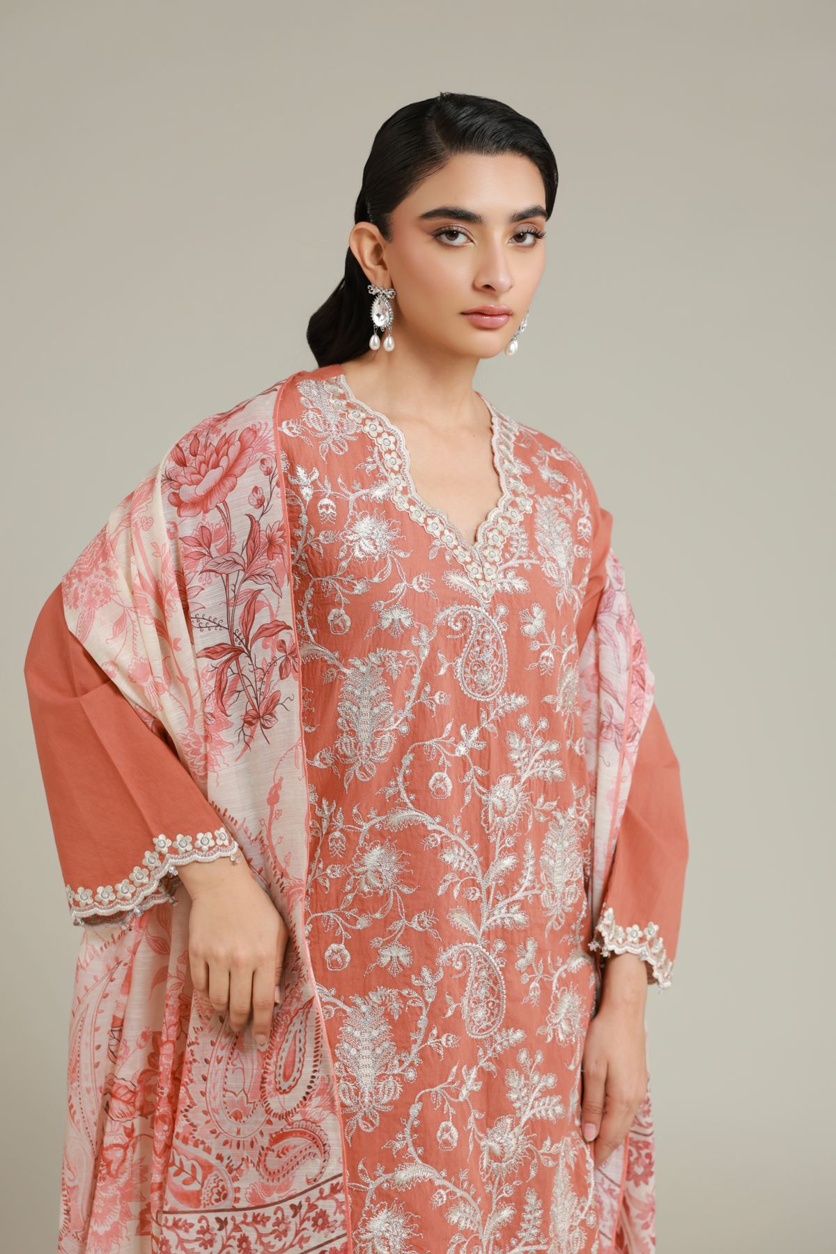 Embroidered Cambric Fabrics 3 Piece - A22-26-115FE1-VG