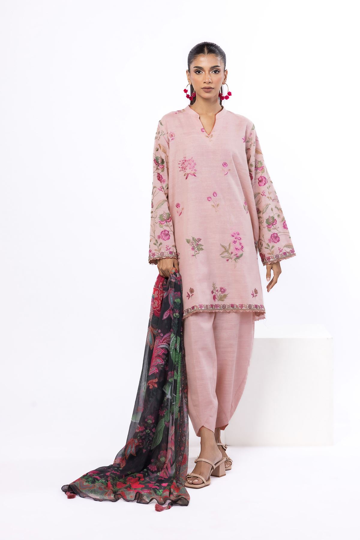 Embroidered Cambric Tailored 3 Piece - T-A33-26-104FI1-VG
