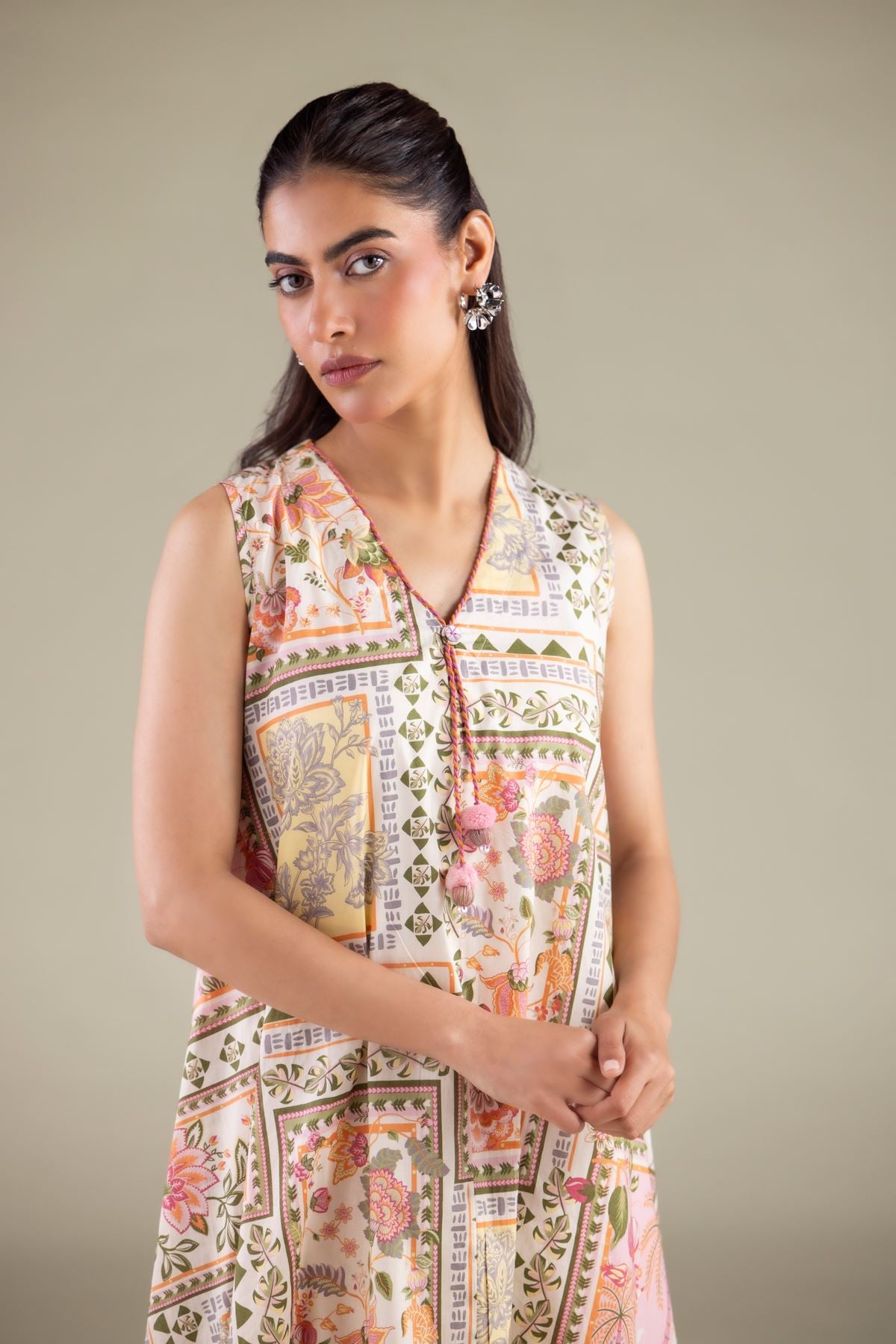Printed Cambric Sleeveless Longline Kurta - 1-26-143-A-G-VG