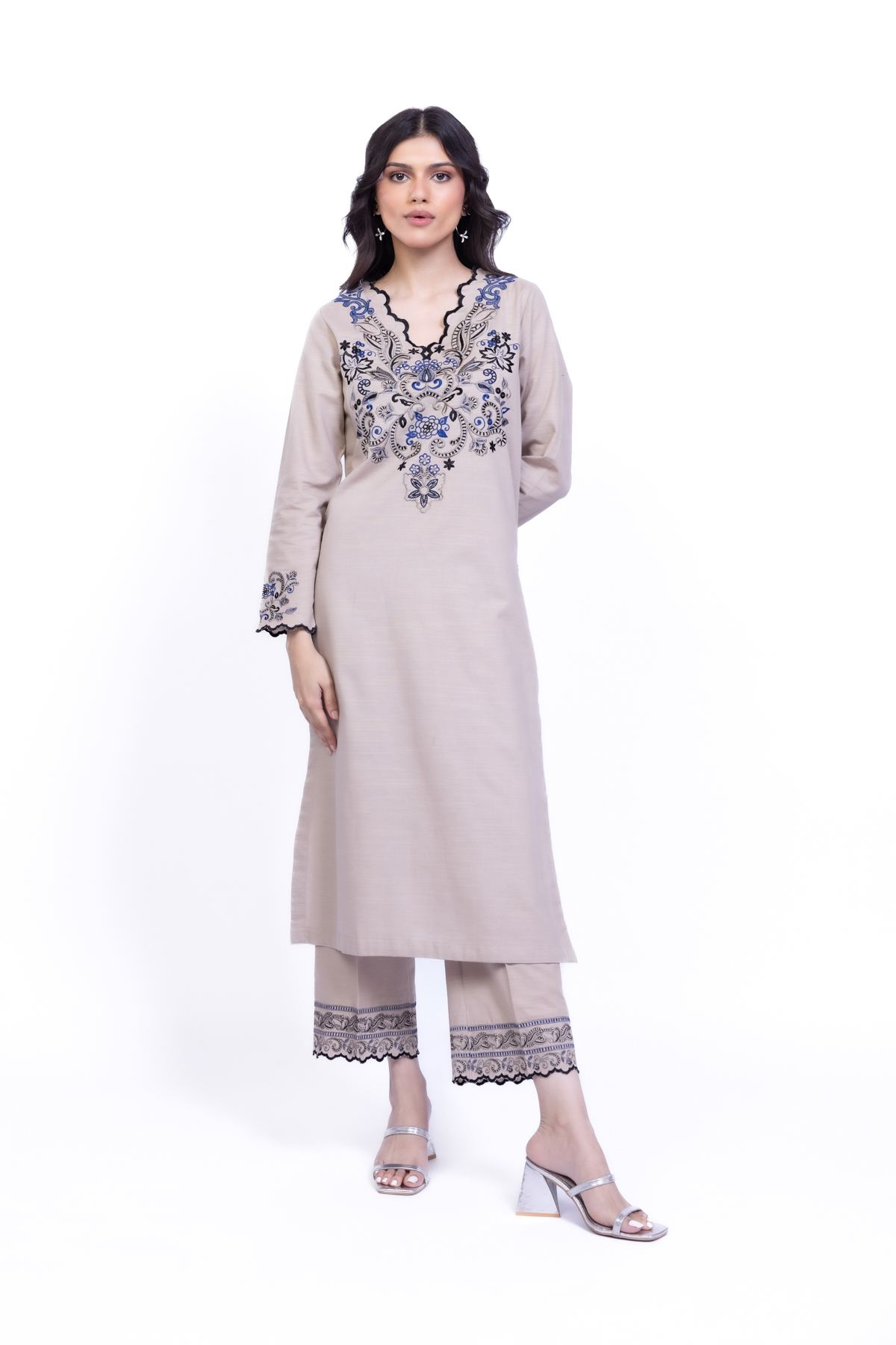 Embroidered Khaddar Kurta - 25-09-12E2-08TA-VG