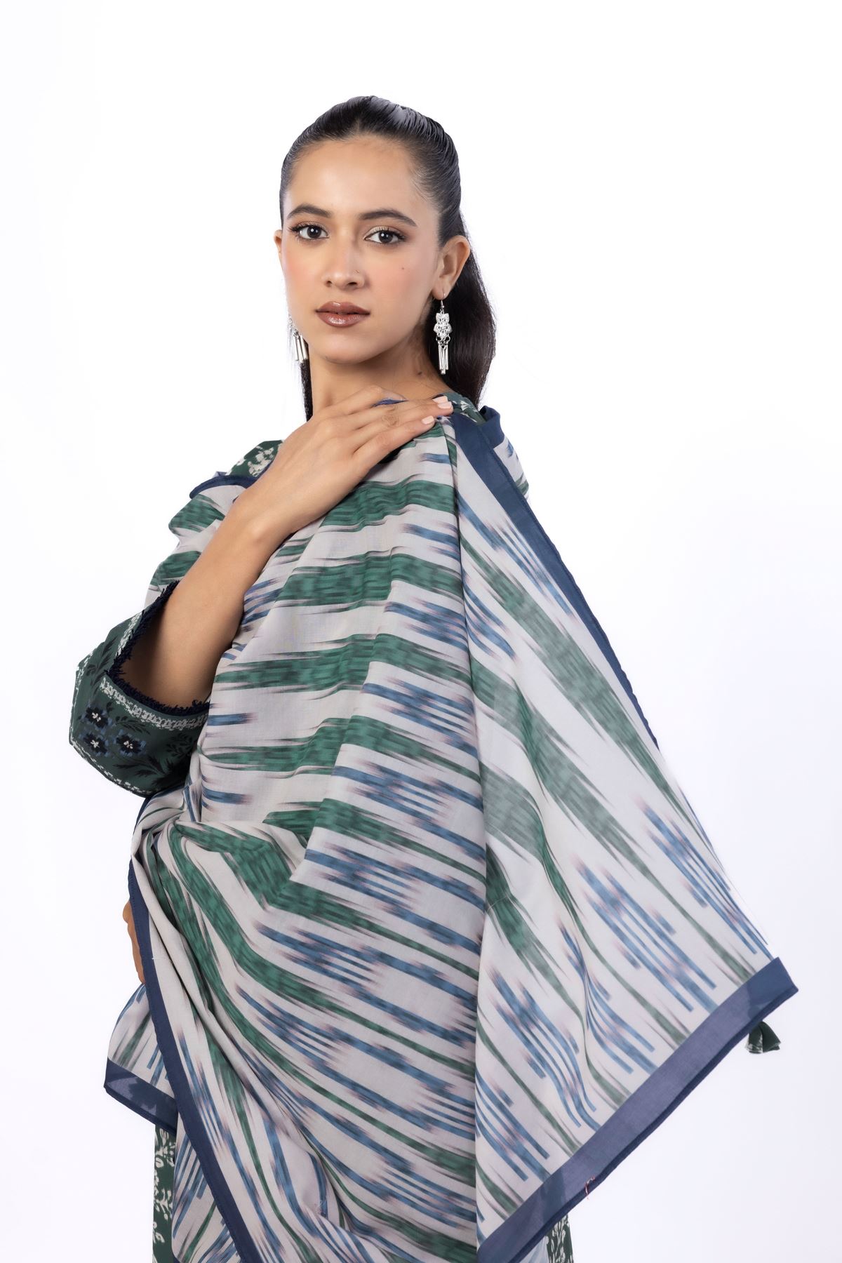 Embroidered Cambric Fabrics 3 Piece - KW32B-VG