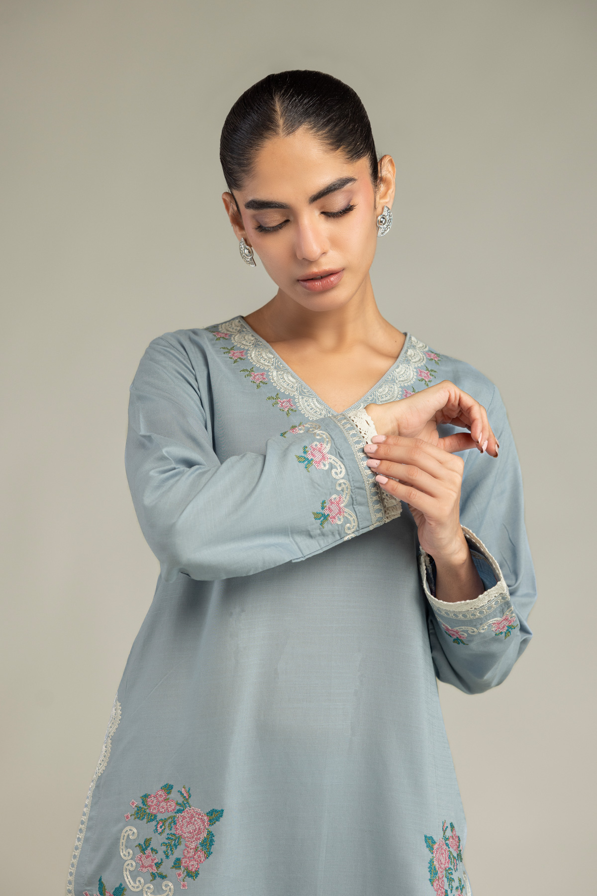 Embroidered Raw Silk Blue Floral Kurta - 1-26-102-A-F-VG