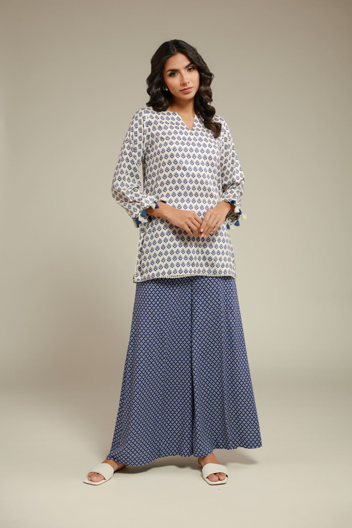 Embroidered Viscose Kurta - 1-26-101-A-A-VG