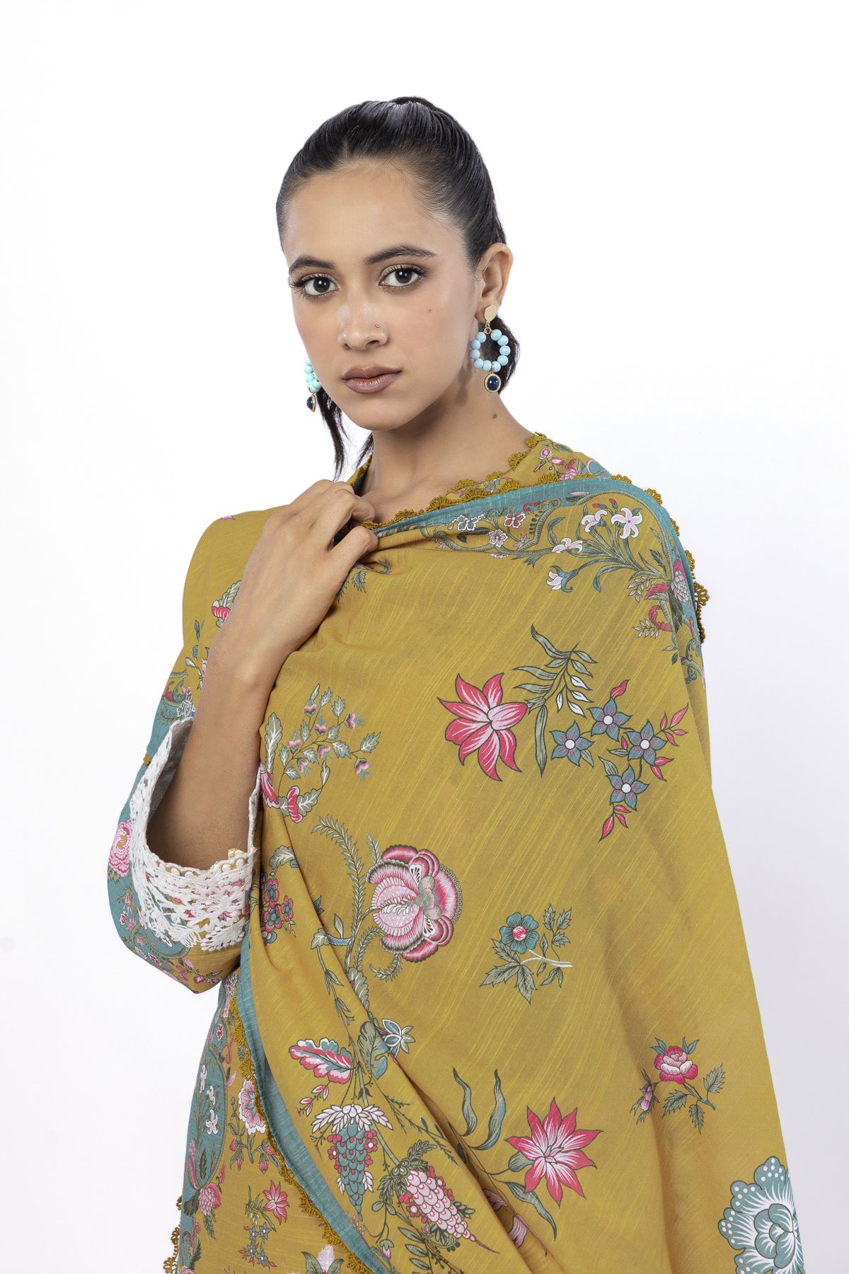 Embroidered Light Khaddar Tailored 3 Piece - 1001908788
