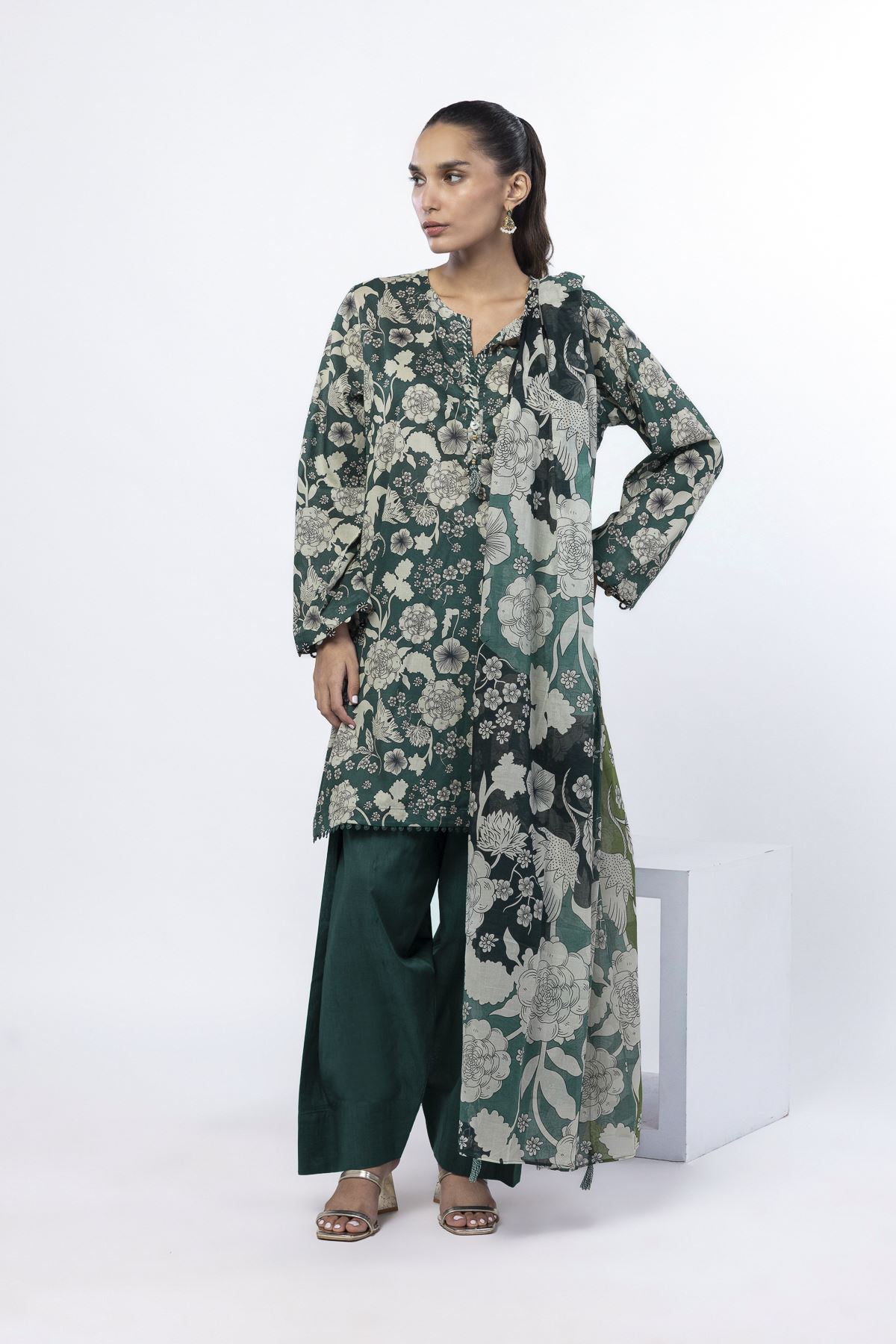 Printed Lawn Fabrics 3 Piece - KW32B-VG