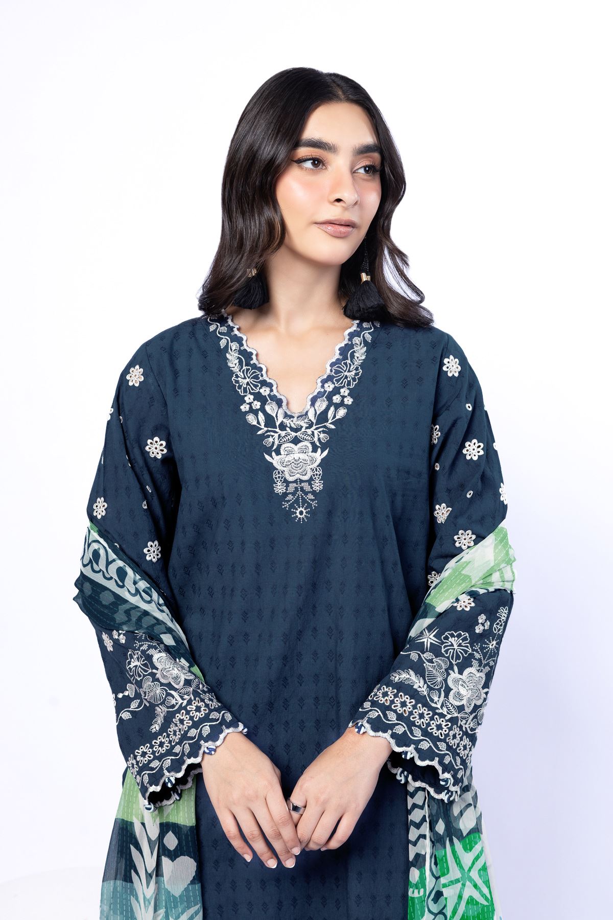 Embroidered Cotton Dobby Tailored 3 Piece - T-A22-26-105FI1-VG