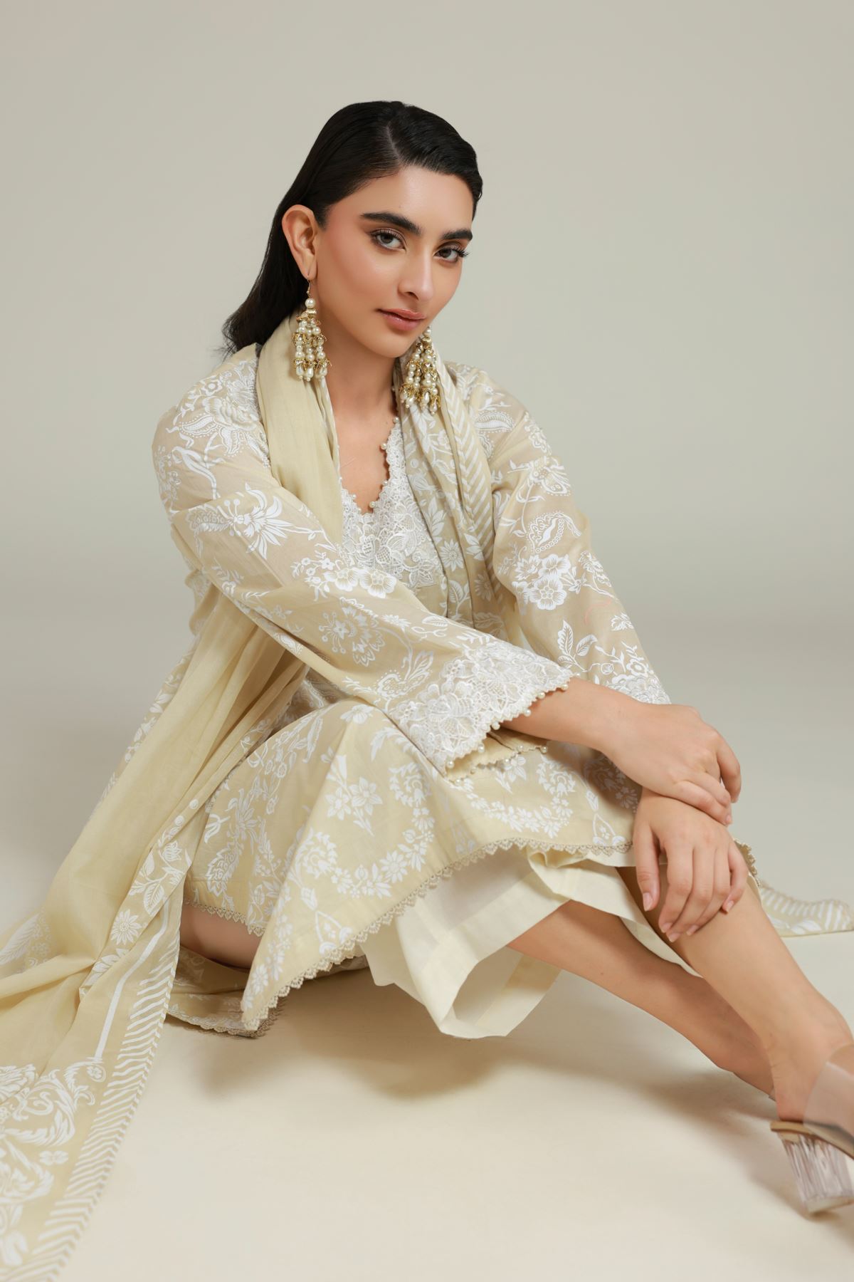 Embroidered Lawn Tailored 3 Piece - 1-26-127-A-D-VG