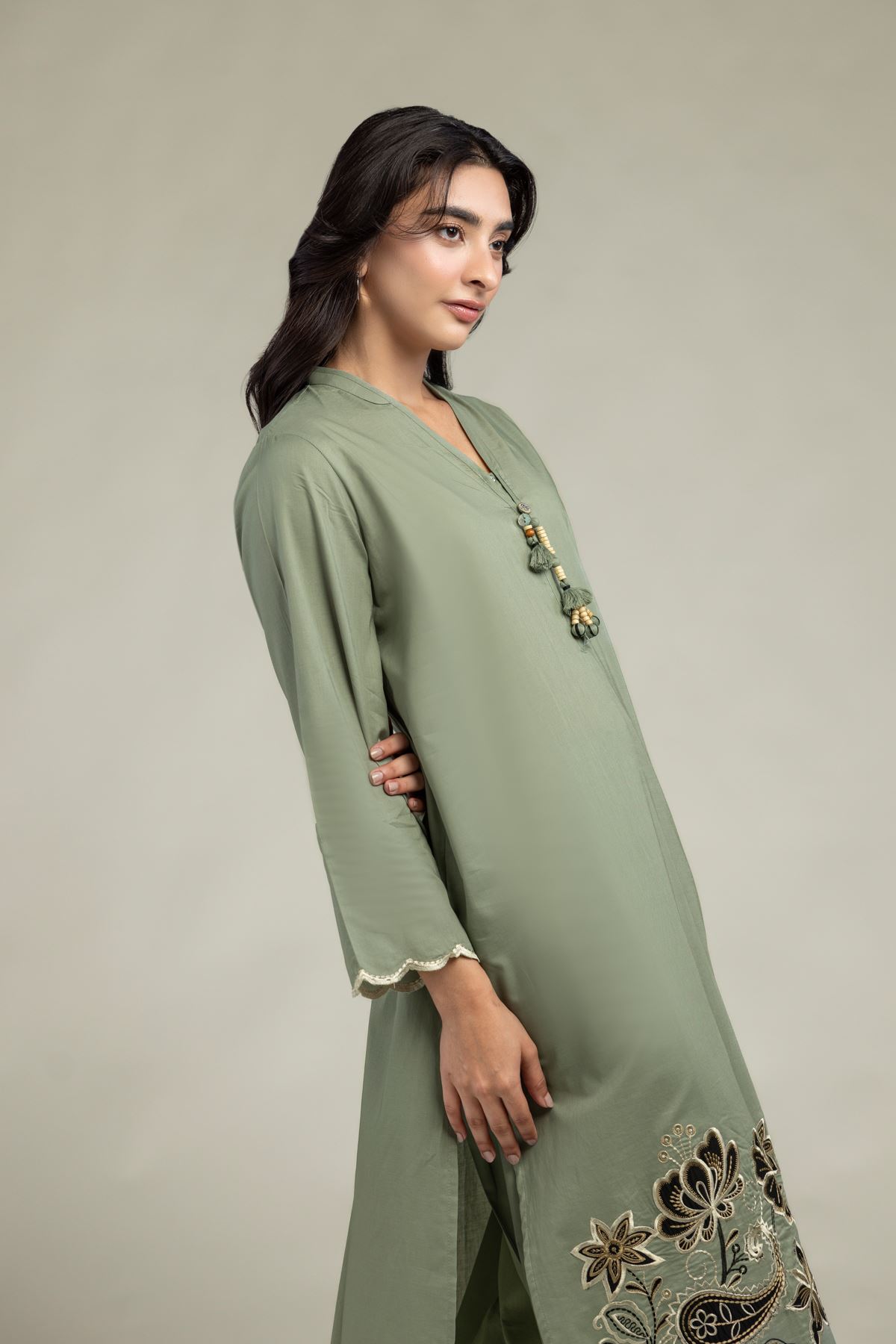 Cambric Long V-Neck Kurta - 1-26-301-B-I1-VG