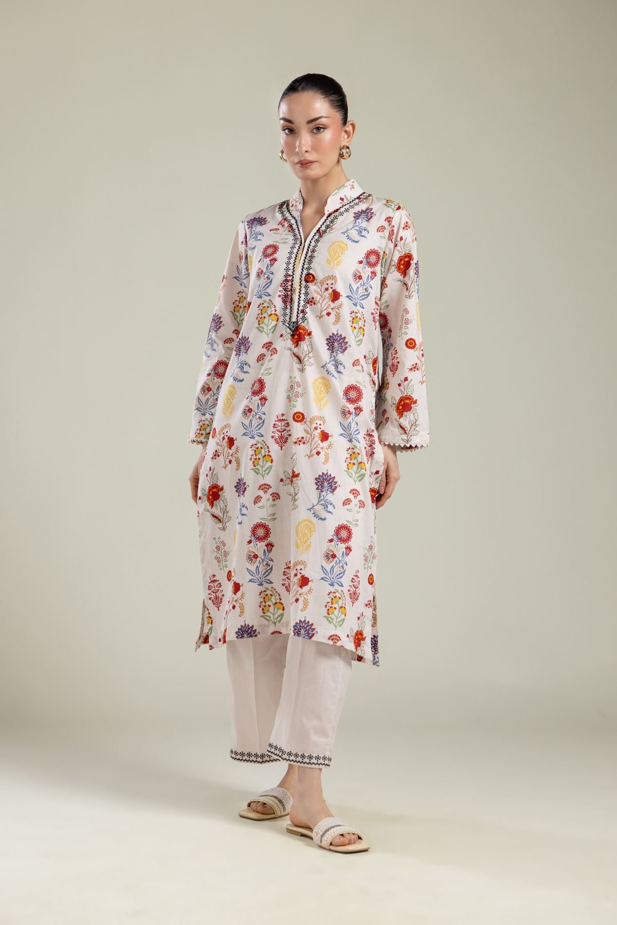 Embroidered Cambric Floral V-Neck Kurta - 1-26-135-A-D-VG
