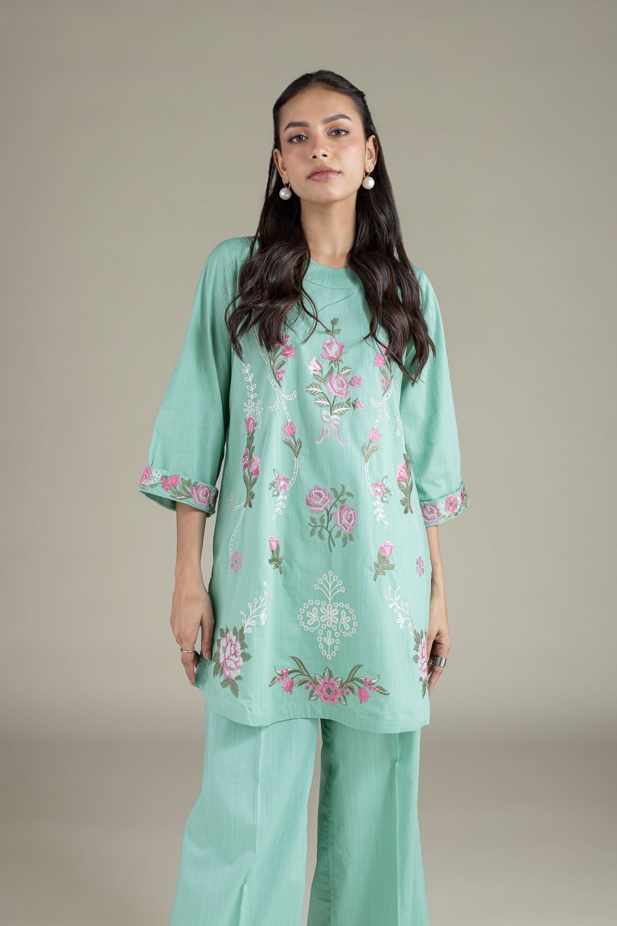 Embroidered Textured Cambric Floral Threadwork Kurta - 1-26-111-A-F-VG