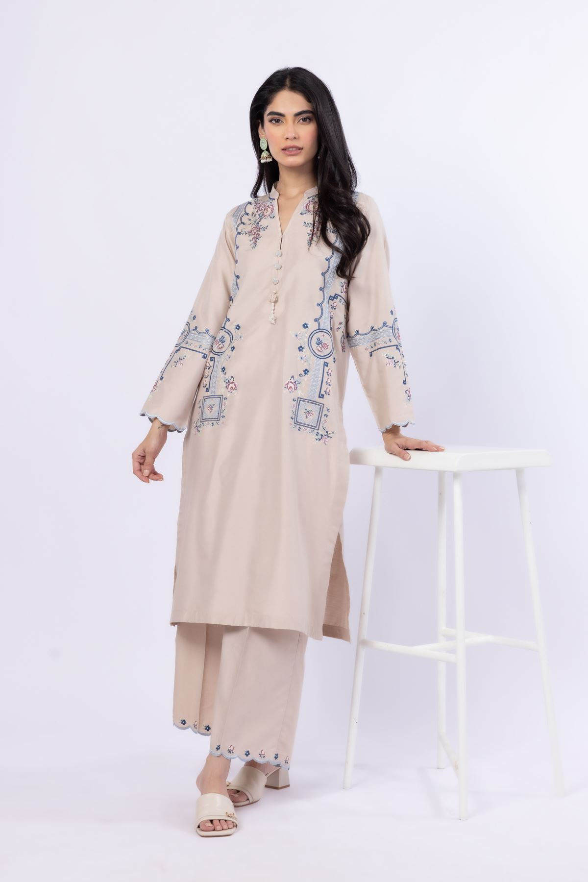 Embroidered Raw Silk Kurta - 25-08-8E6-02TA-VG