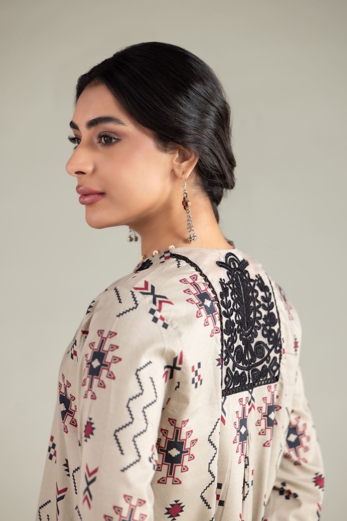 Embroidered Cotton Viscose Kurta - T-A33-26-107FB-VG