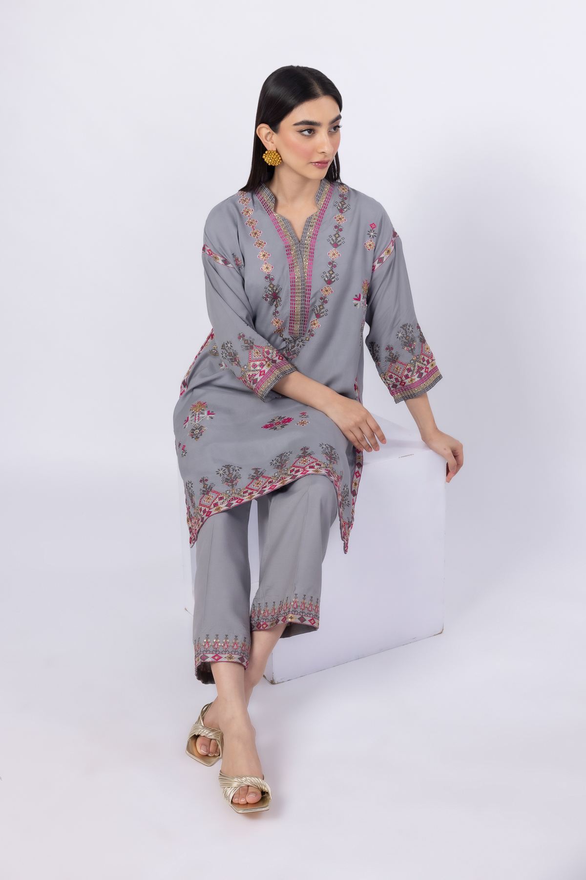 Embroidered Russian Raw Silk Kurta - 25-04S19-02TA-VG