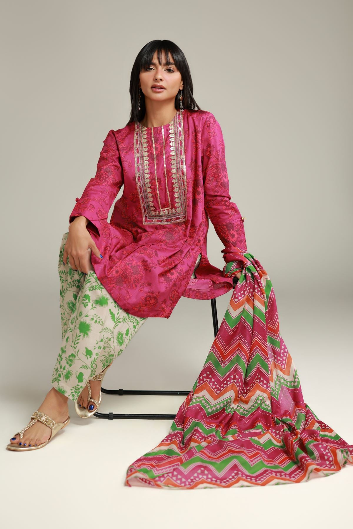 Embroidered Cambric Cambric Round-Neck Kurta - T-A113-26-105EA2-VG