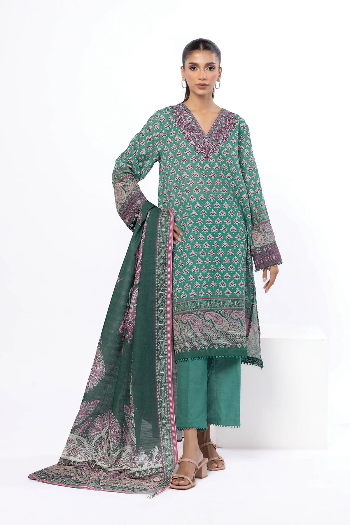 Embroidered Slub Cotton Fabrics 3 Piece - 1001908353