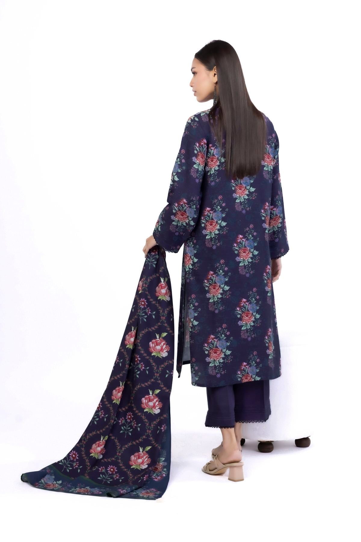 Embroidered Blended Khaddar Tailored 3 Piece - KW34AST-VG