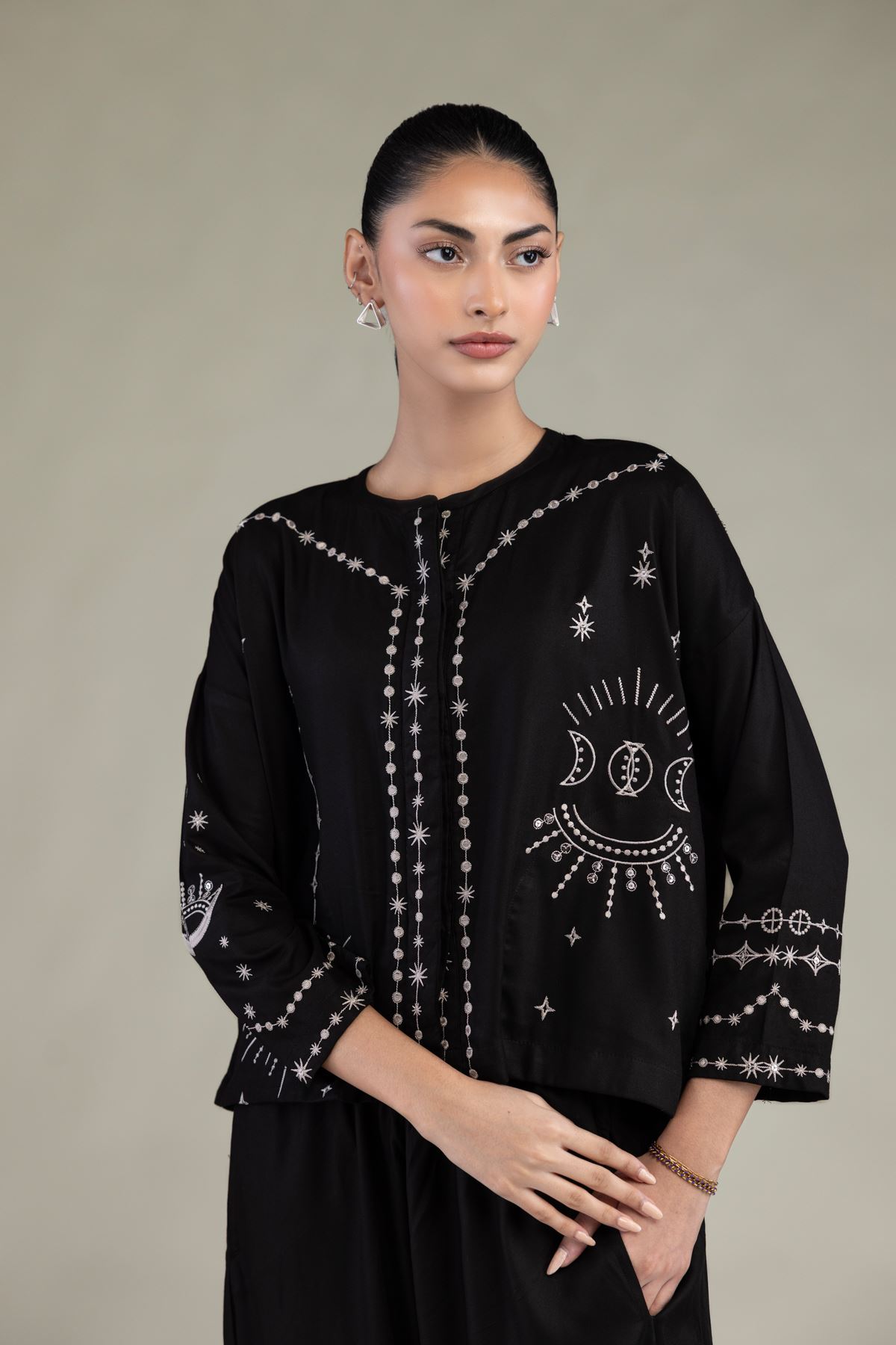 Embroidered Viscose Crepe Black Round-Neck Shirt - 14-26-301-B-D1-VG