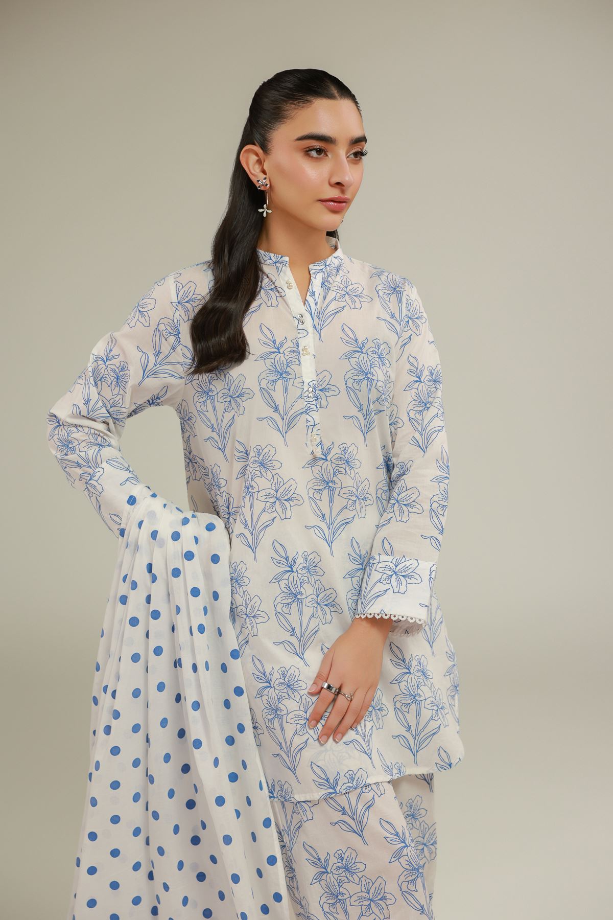 Cambric Floral Lace Kurta - 1-26-137-A-A-VG