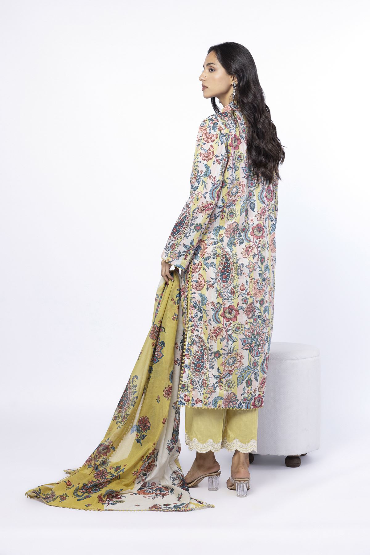 Embroidered Lawn Fabrics 3 Piece - 25-10-12E9-02TA-VG