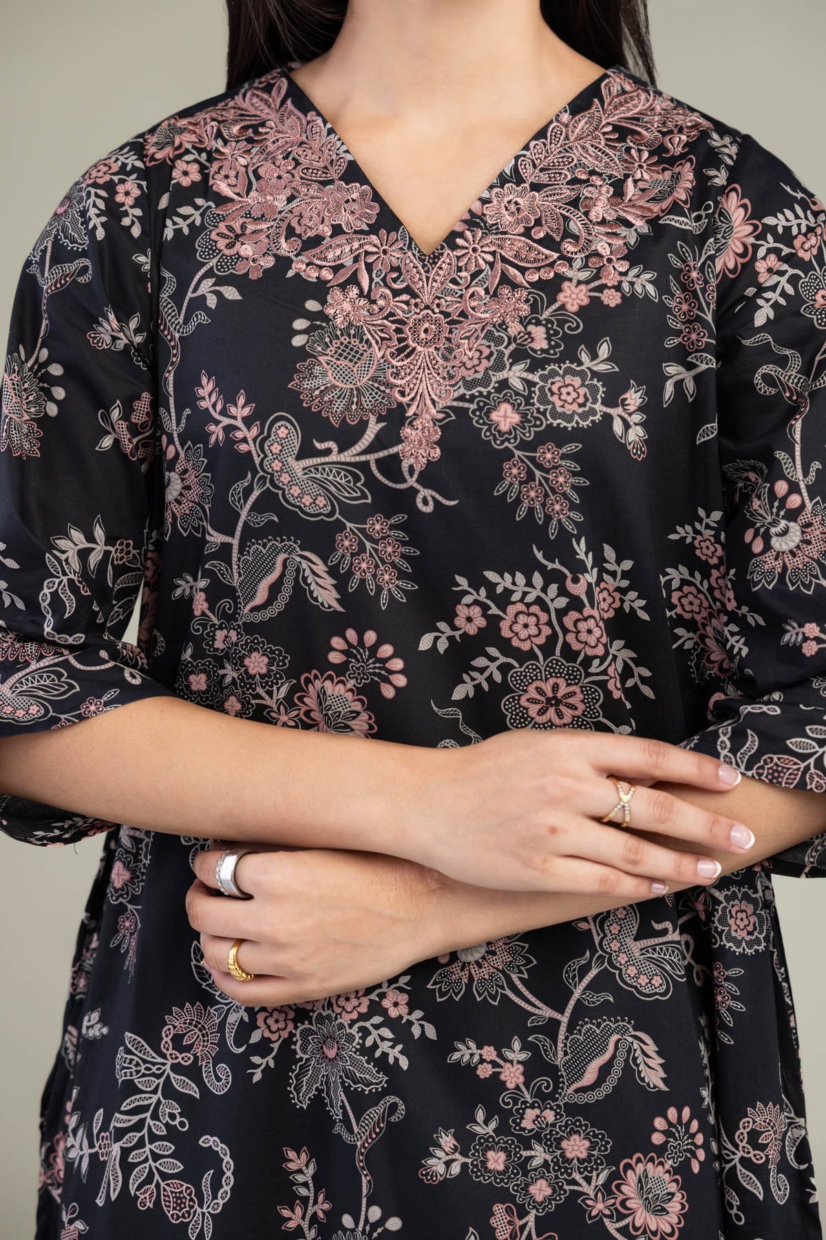 Embroidered Cambric Black Cambric Kurta - 2-26-308-A-G1-VG