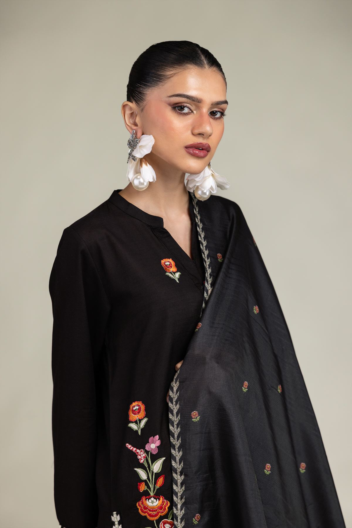 Embroidered Polyester Silk Black Floral Dupatta - 1-26-203-A-B1-VG