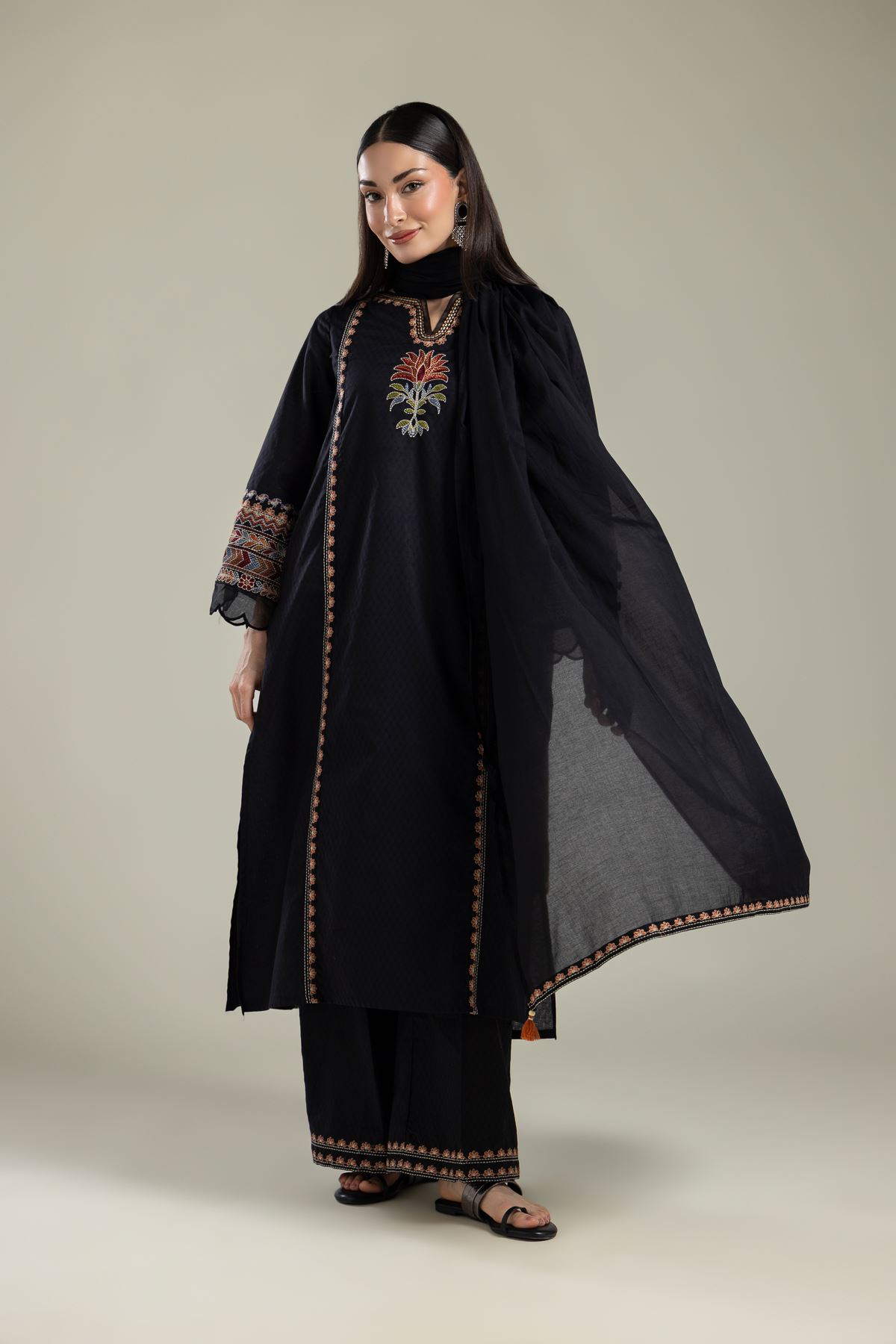 Embroidered Lawn Black Lawn Dupatta - 25-09-10E4-10TA-VG