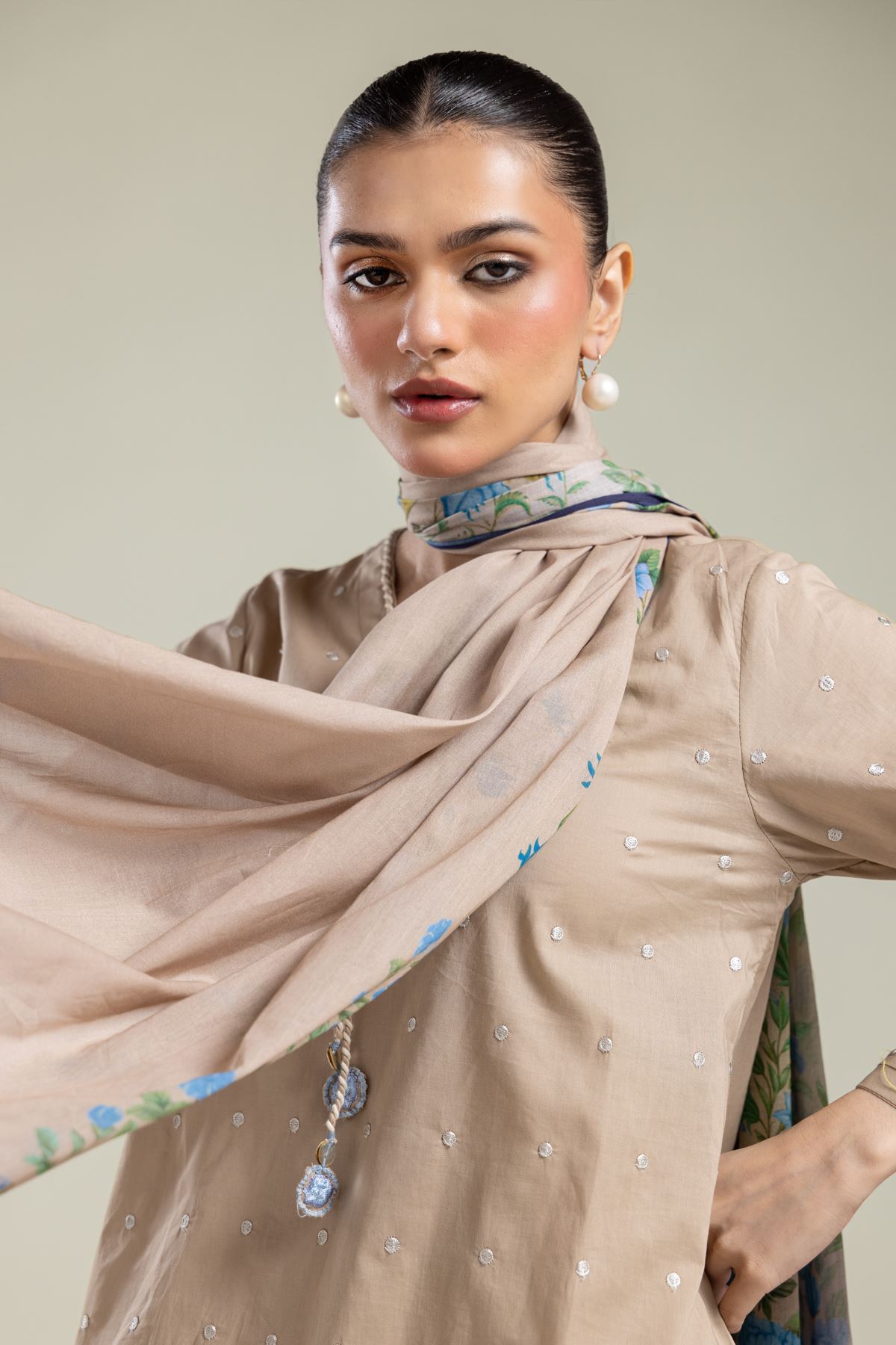 Embroidered Lawn Beige Lawn Dupatta - 25-09-10E4-05TA-VG