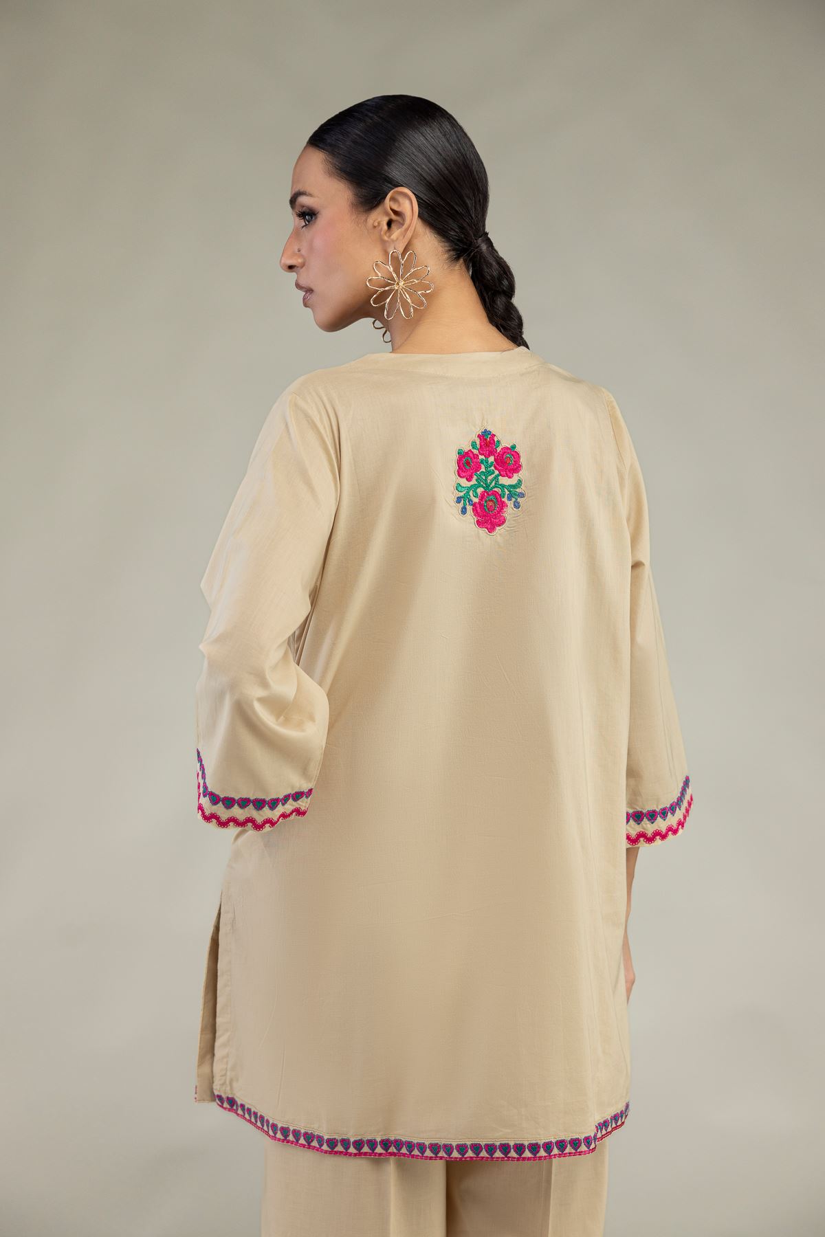 Embroidered Cambric Short Cambric Kurta - 1-26-226-A-I1-VG