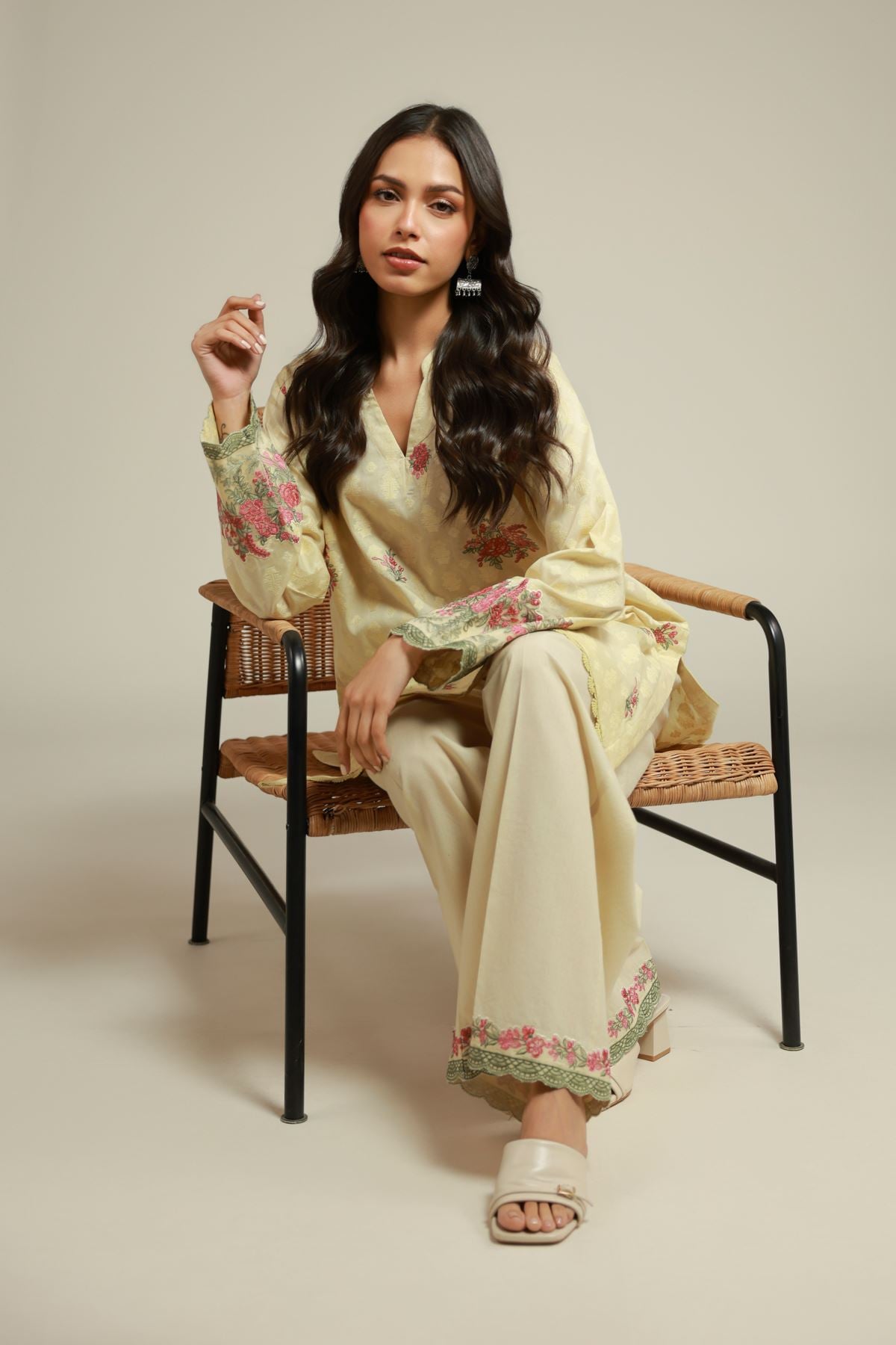 Embroidered Broshia 2-Piece Tailored Set - T-A113-26-111EE1-VG