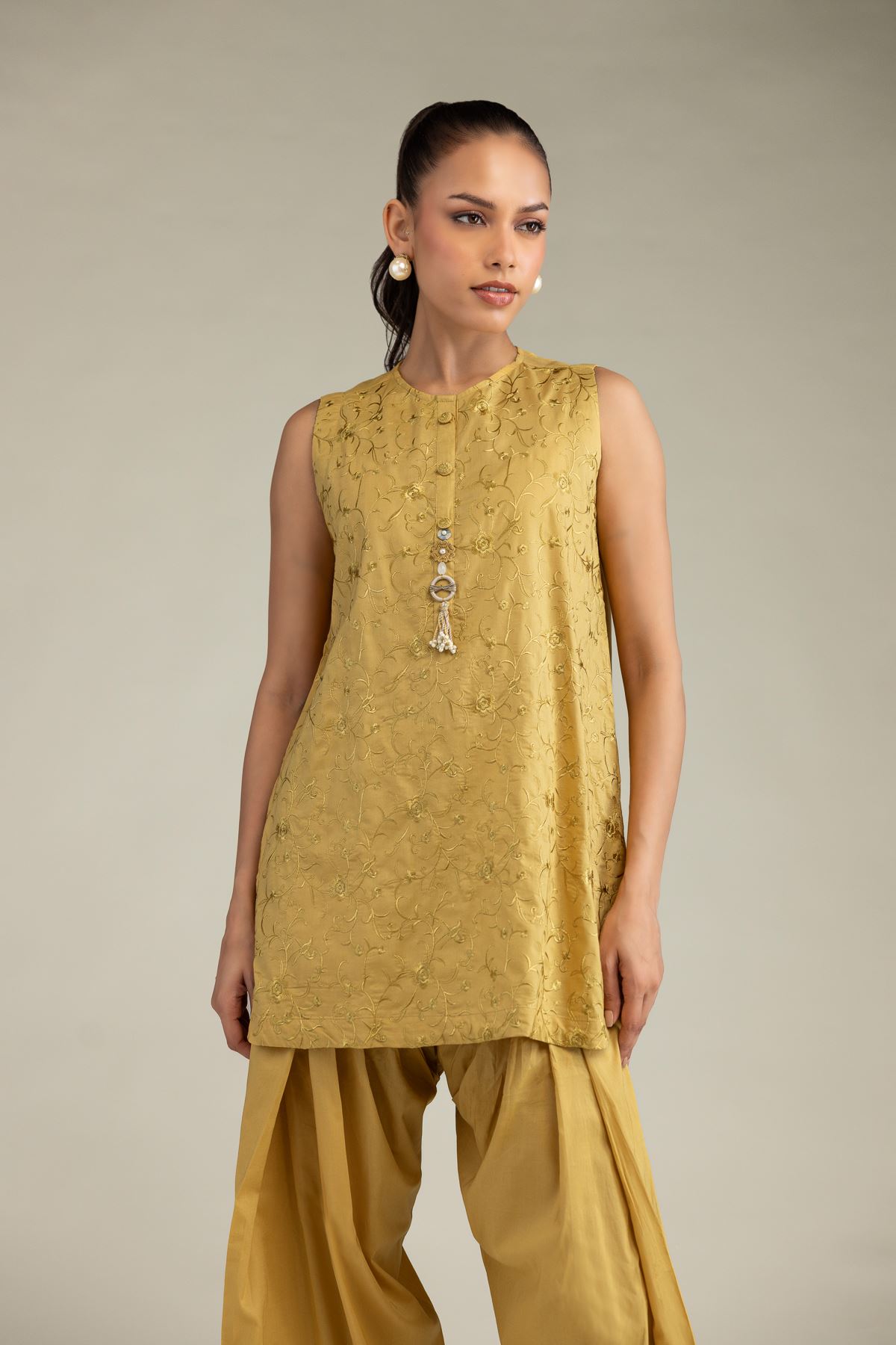 Embroidered Cambric Floral Sleeveless Kurta - 1-26-328-B-F1-VG