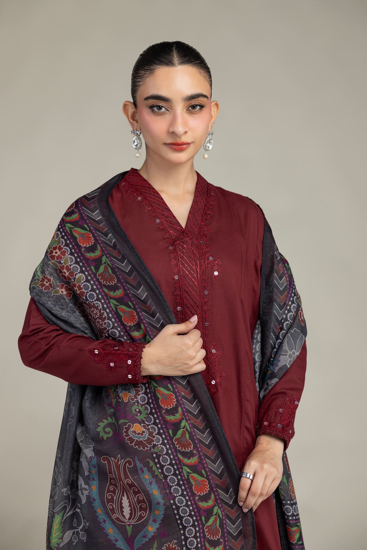 Embroidered Mesuri Floral Mesuri Dupatta - 2-26-210-A-A1-VG
