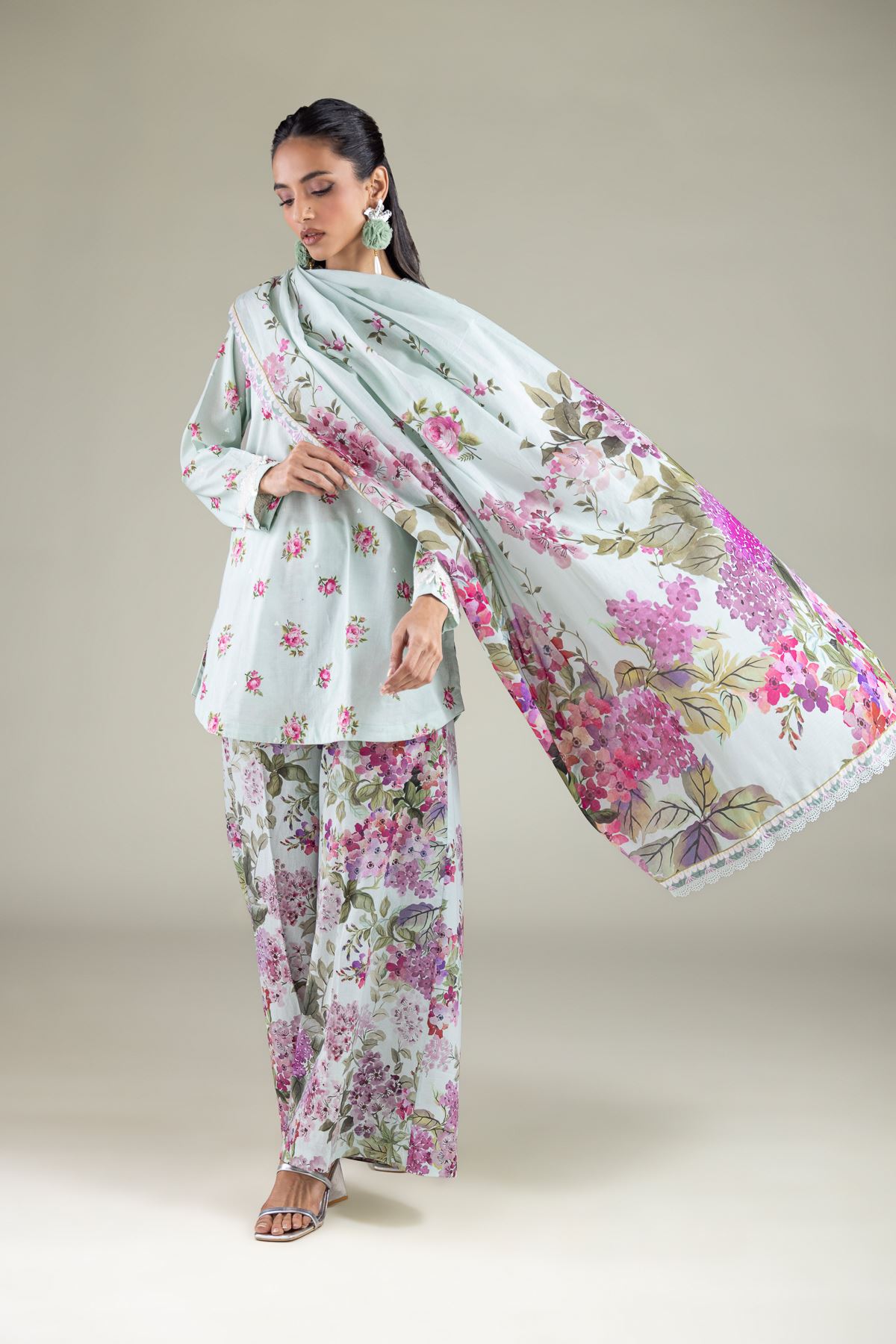 Embroidered Lawn Floral Lace Dupatta - 1-26-117-A-C-VG