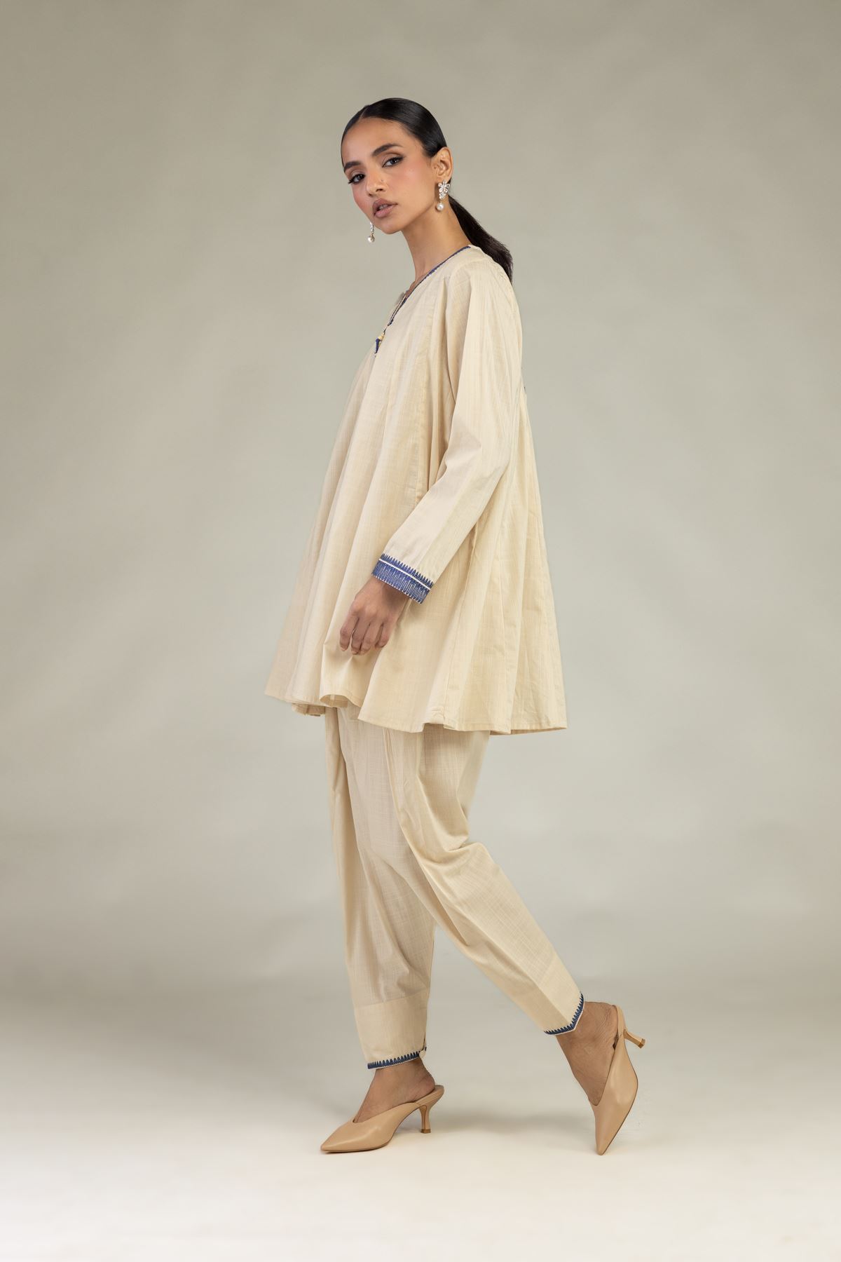 Textured Cotton Embroidered Textured Cotton Shalwar - 1-26-226-A-D2-VG