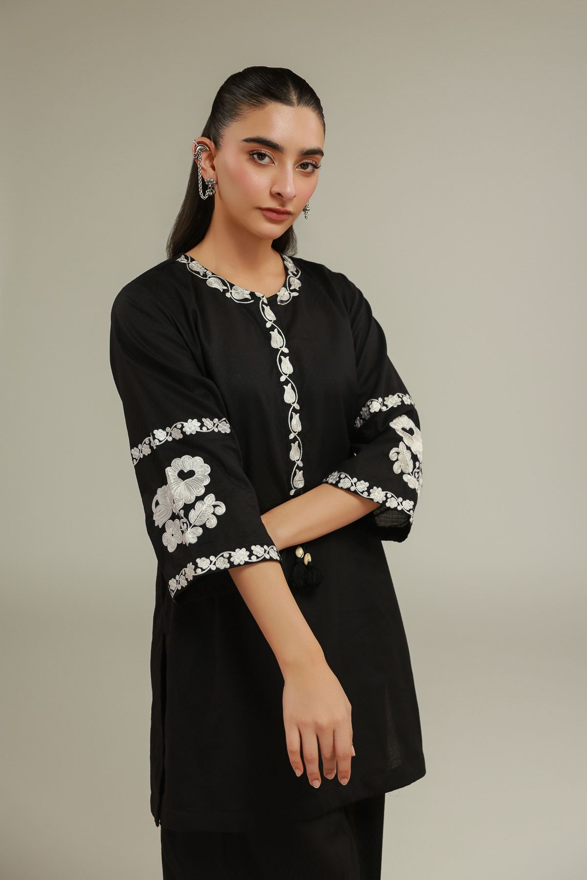 Embroidered Cotton Dobby Floral Drawstring Kurta - 25-00-X2-03TA-VG