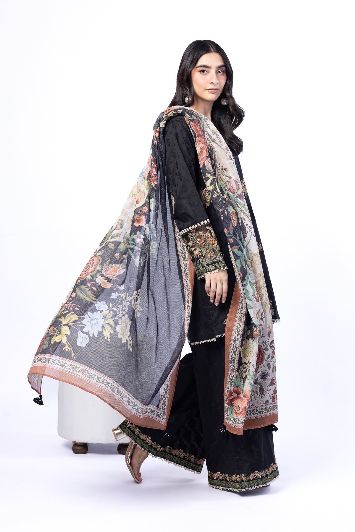 Embroidered Broshia Tailored 3 Piece - T-A33-26-110FJ1-VG