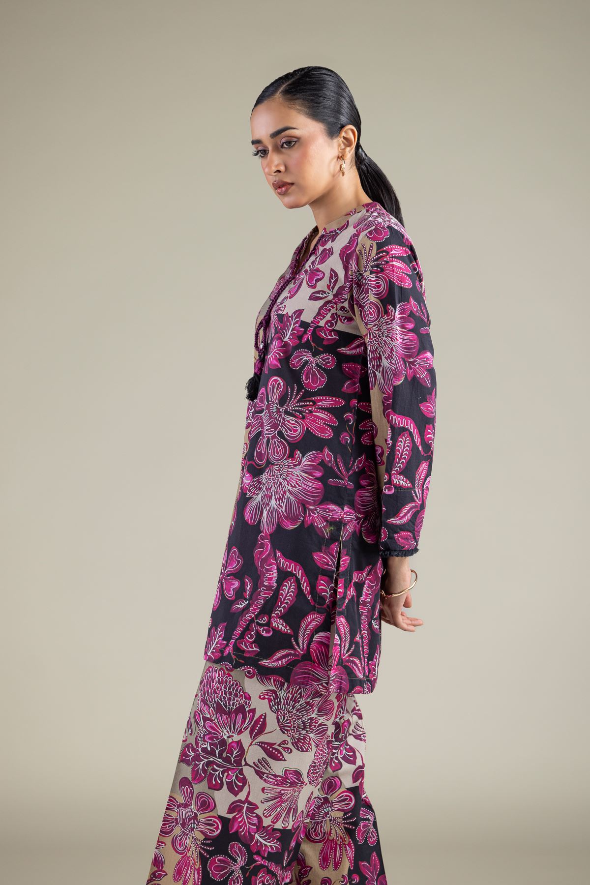 Embroidered Cambric Floral Cambric Kurta - 1-26-115-A-B-VG