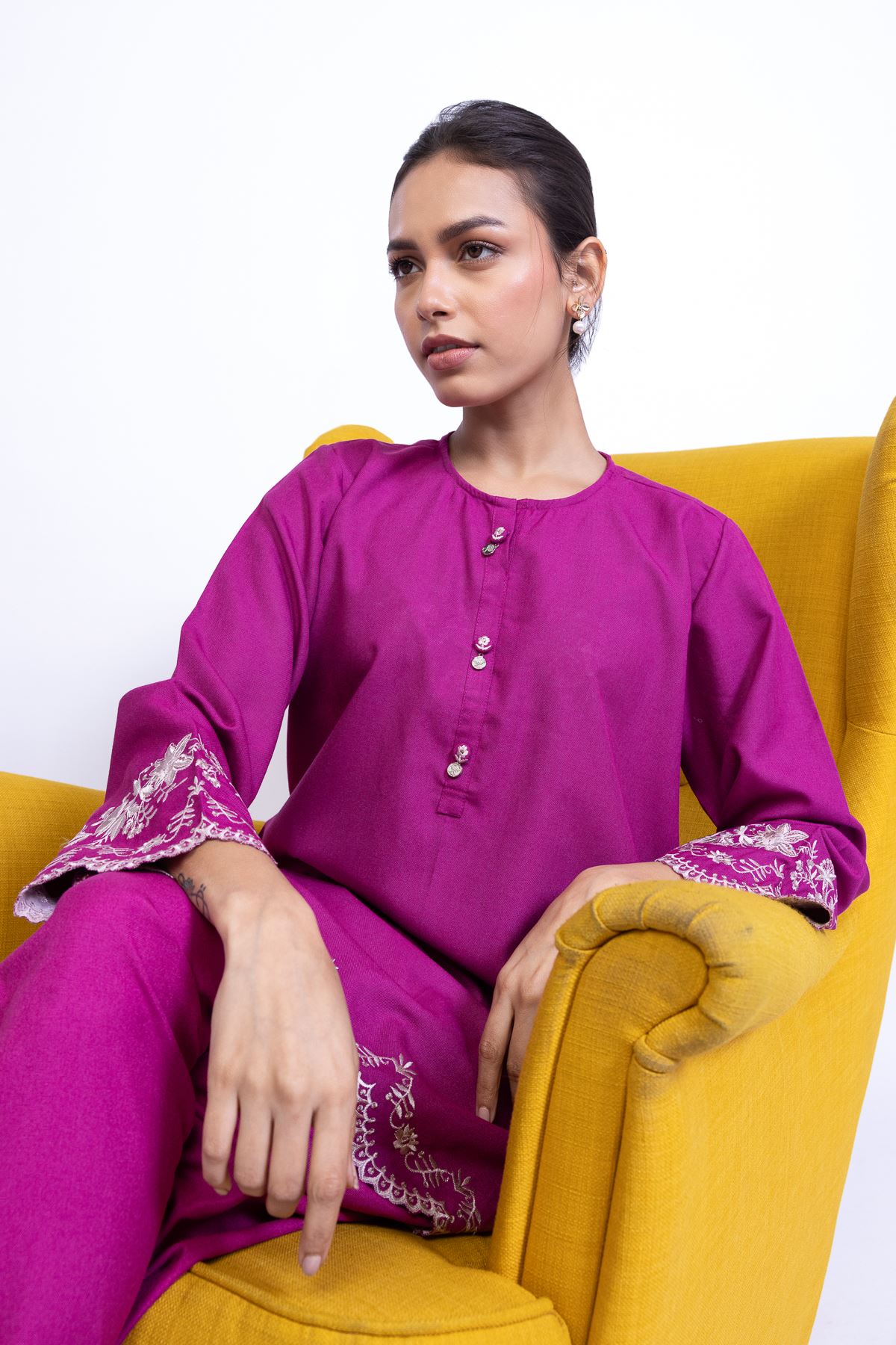 Embroidered Heavy Blended Viscose Kurta - 25-04EX14-07TA-VG