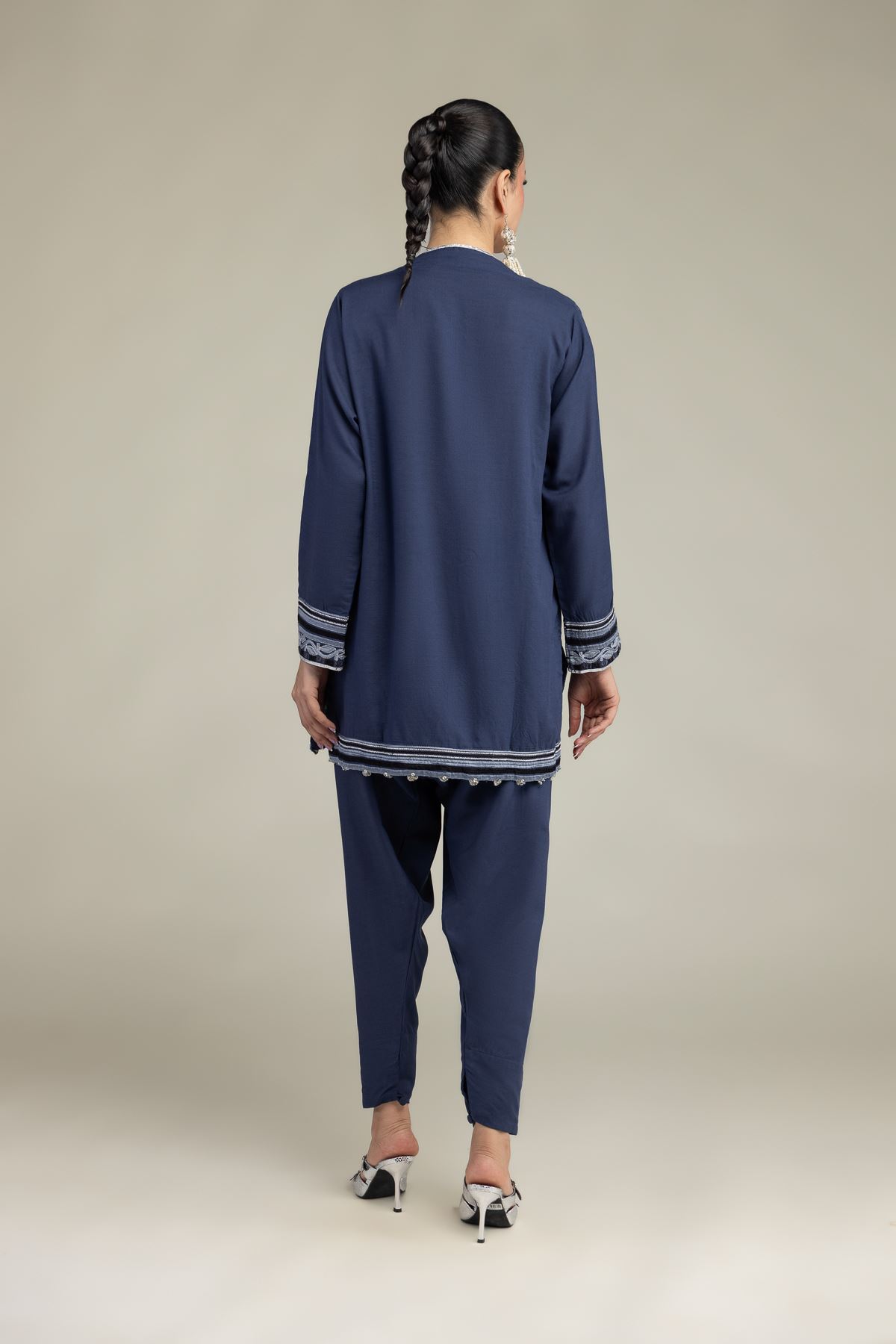 Embroidered Raw Silk Floral V-Neck Kurta - T-A22-26-215FJ1-VG