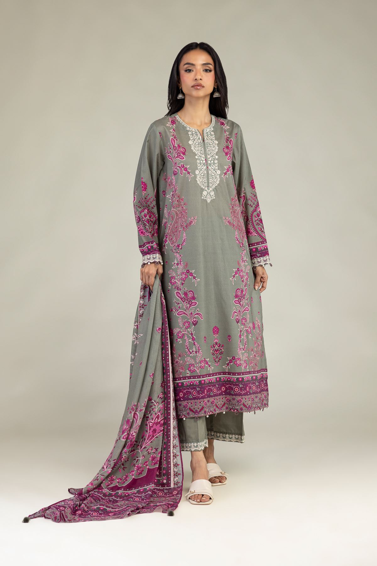 Embroidered Textured Lawn Floral Tailored 3-Piece - 1-26-322-B-A1-VG