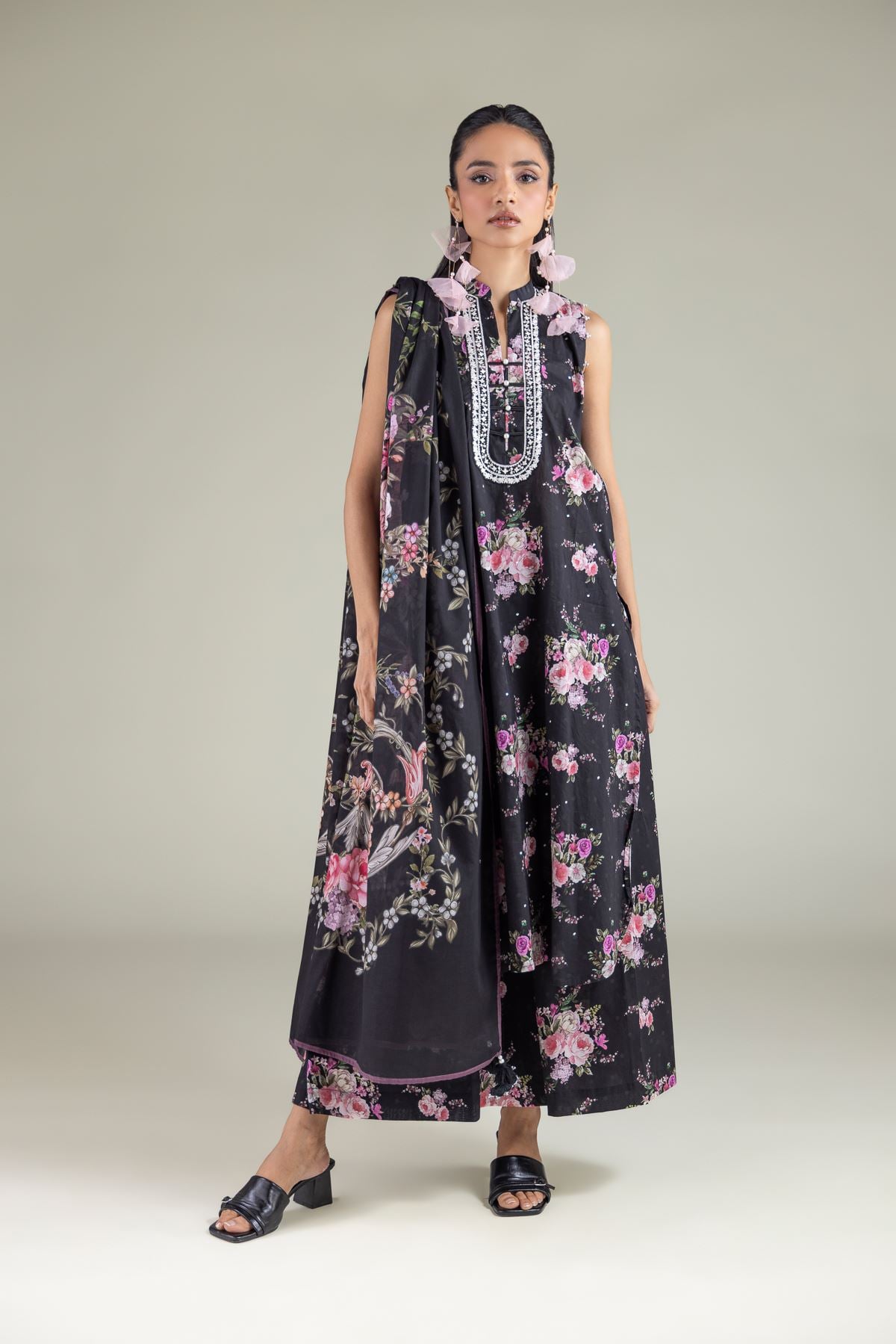 Embroidered Cambric Relaxed Floral Pants - 1-26-146-A-D-VG