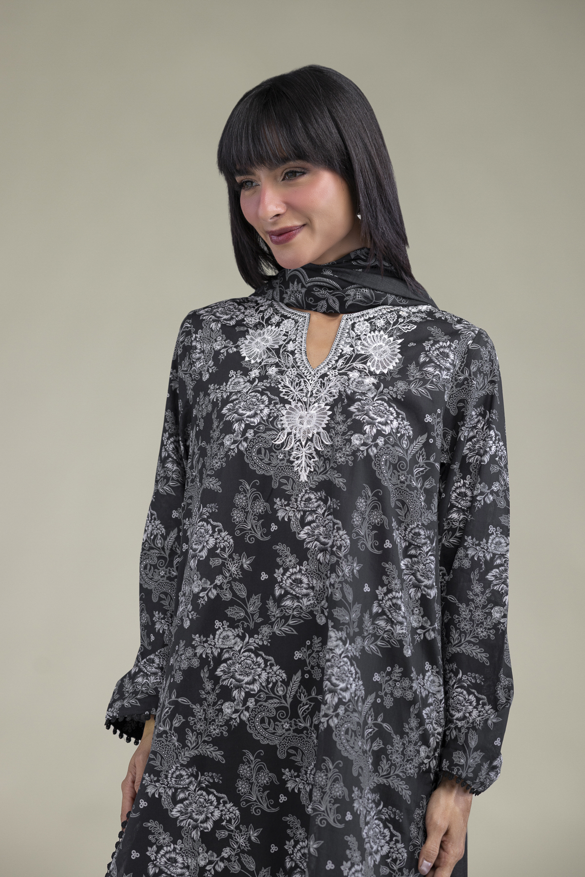 Embroidered Lawn Lawn 3-Piece Tailored - 1-26-102-A-F-VG