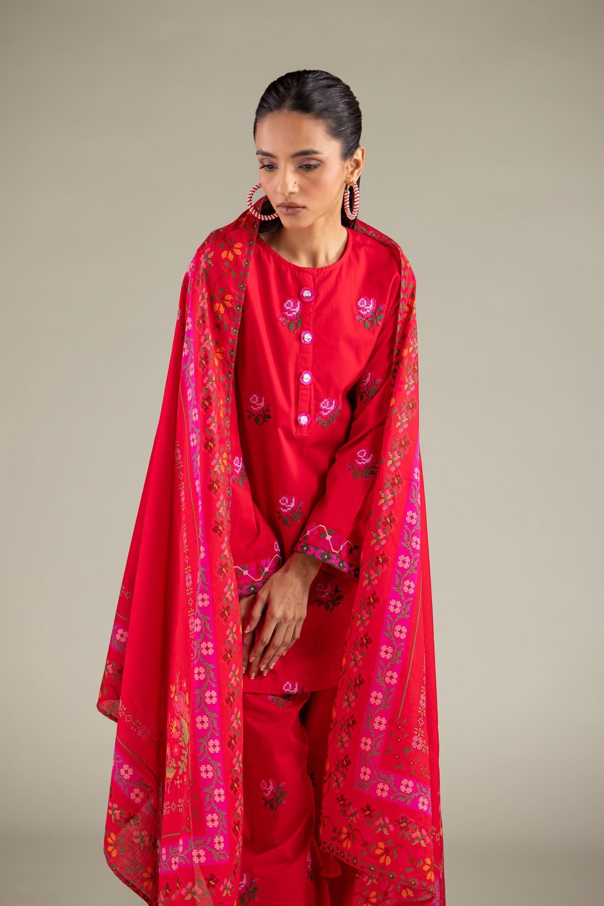 Embroidered Cambric Floral Round Neck Kurta - 1-26-114-A-B-VG