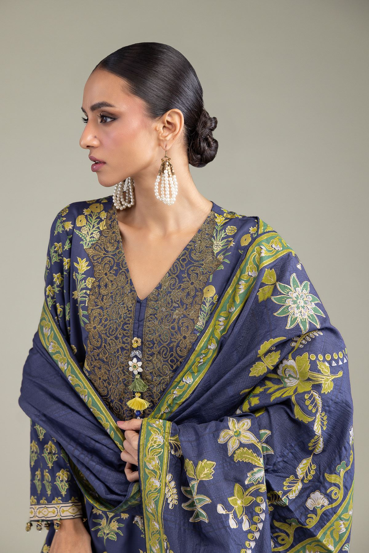Embroidered Raw Silk Silk 3-Piece Set - 1-26-131-A-B-VG